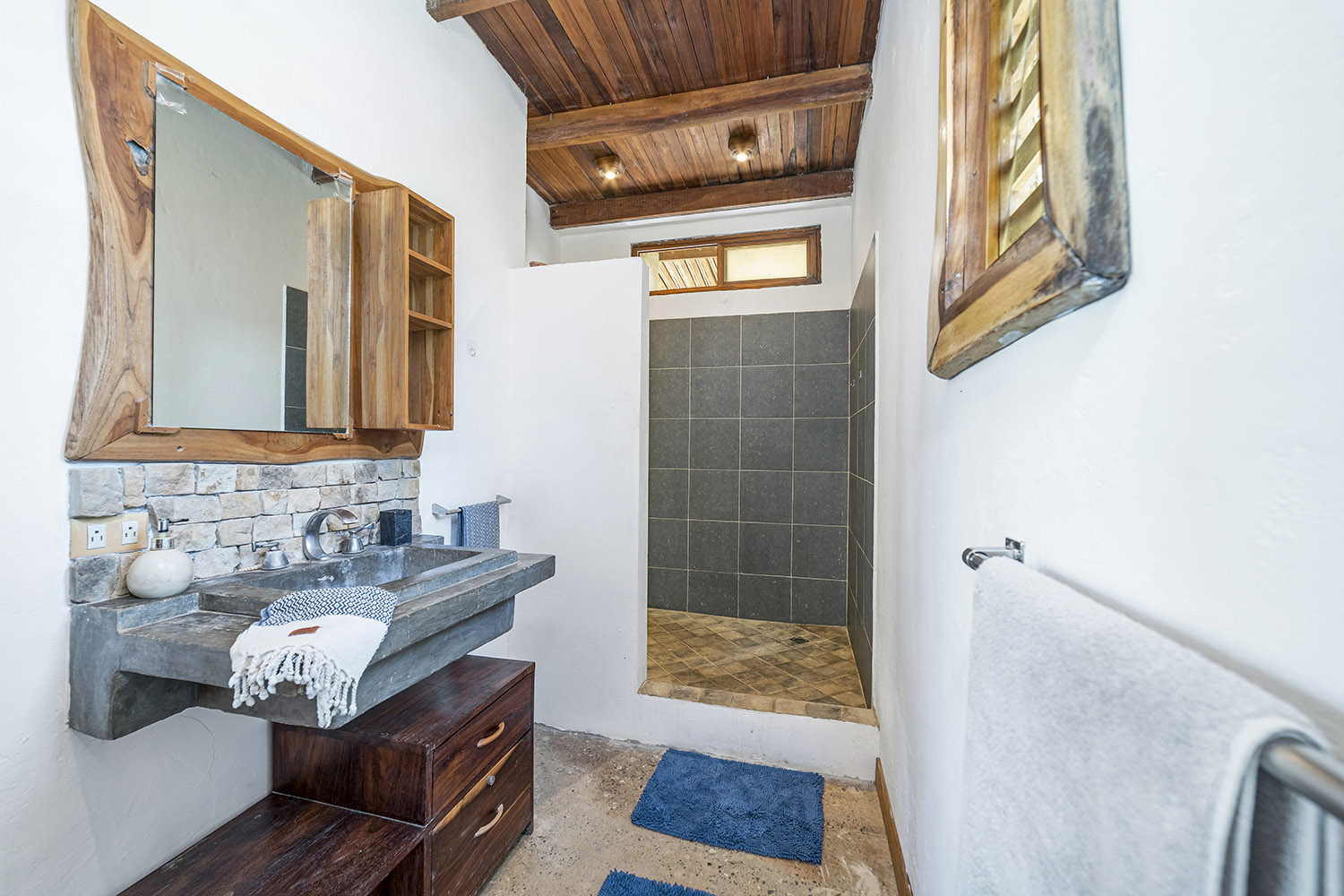 5 bed Single Family Homes For Sale in Avellanas, Guanacaste - thumb 6