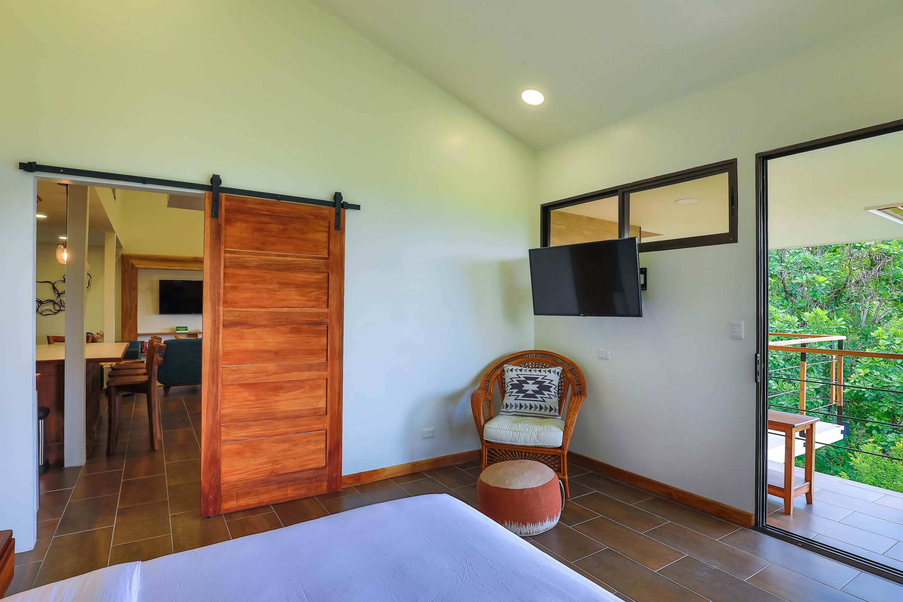 4 bed Single Family Homes For Sale in Quepos, Puntarenas - thumb 13