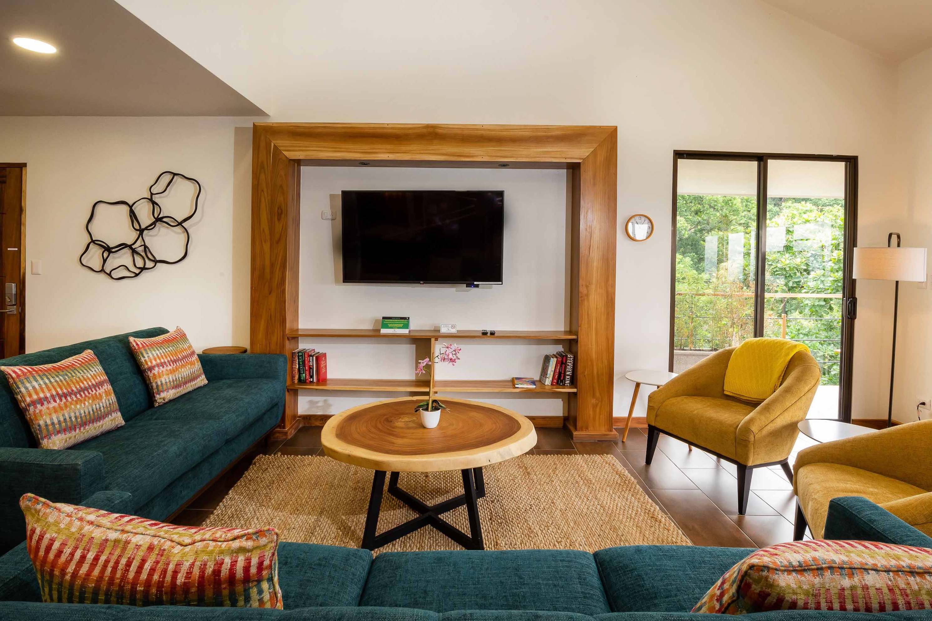 4 bed Single Family Homes For Sale in Quepos, Puntarenas - thumb 5