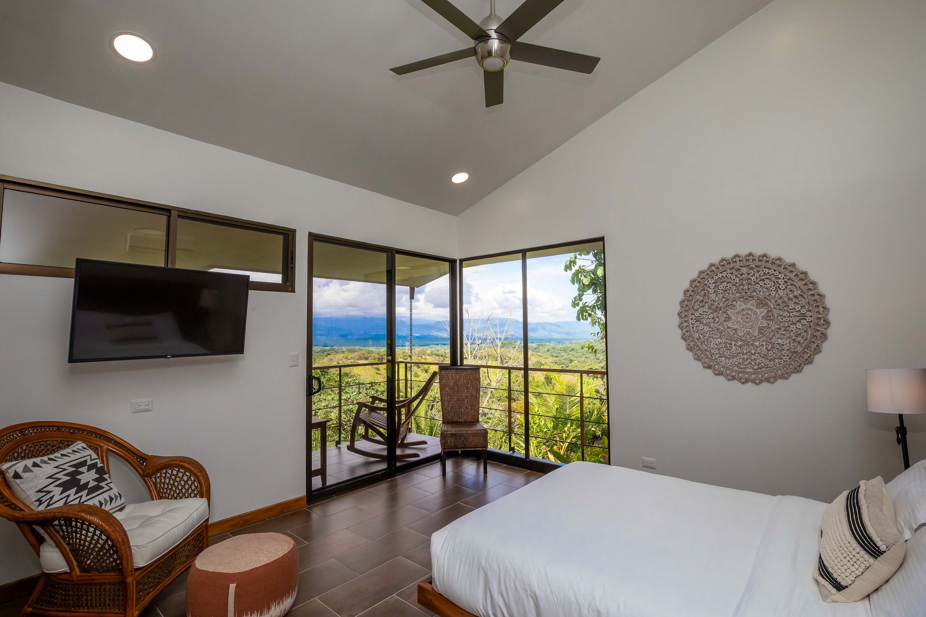 4 bed Single Family Homes For Sale in Quepos, Puntarenas - thumb 12