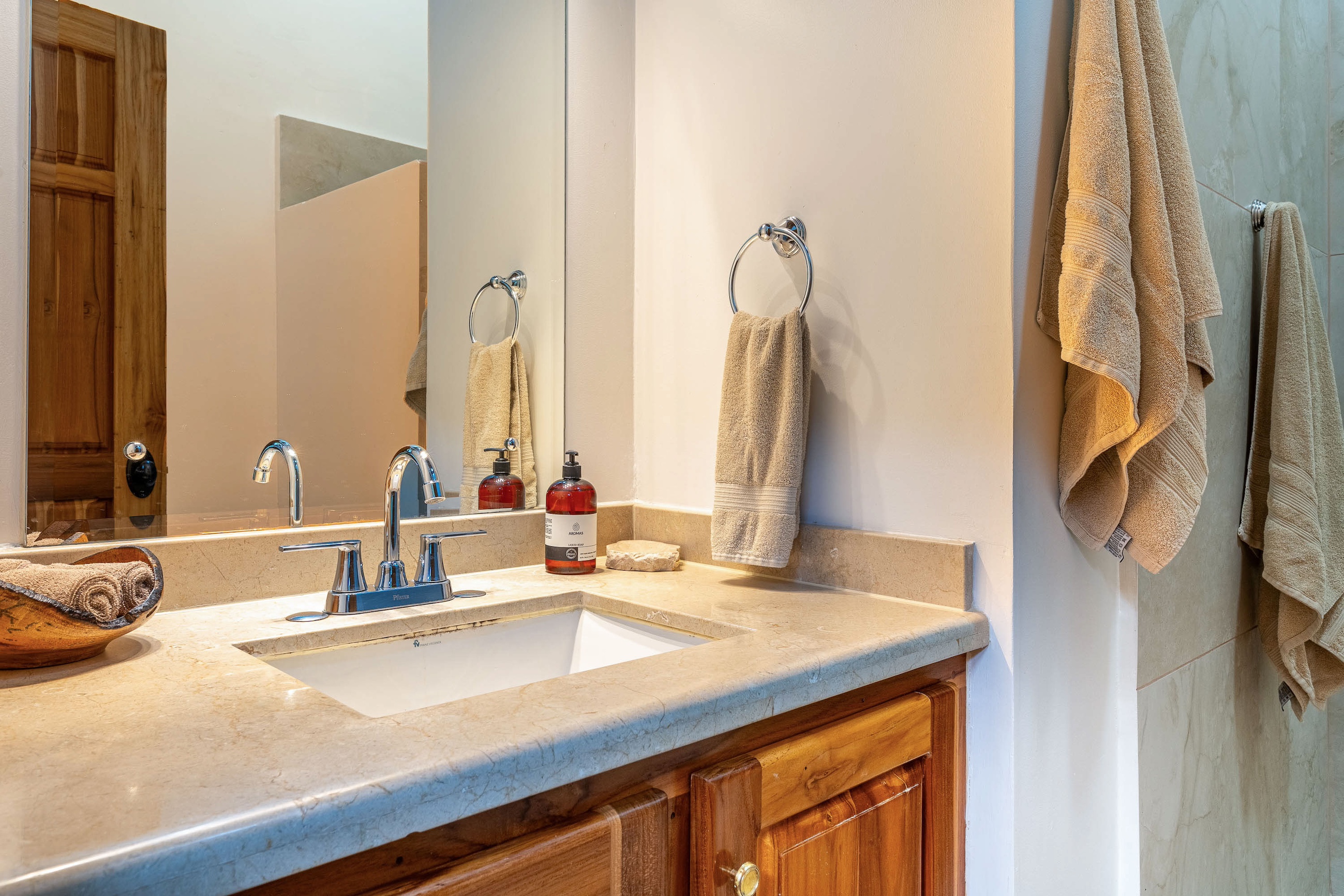 3 bed Single Family Homes For Sale in Dominical, Puntarenas - thumb 30