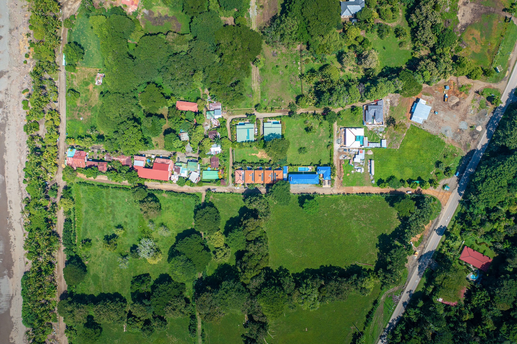 3 bed Single Family Homes For Sale in Dominical, Puntarenas - thumb 5