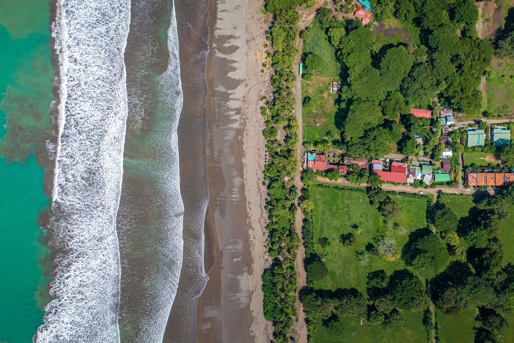 3 bed Single Family Homes For Sale in Dominical, Puntarenas - thumb 4