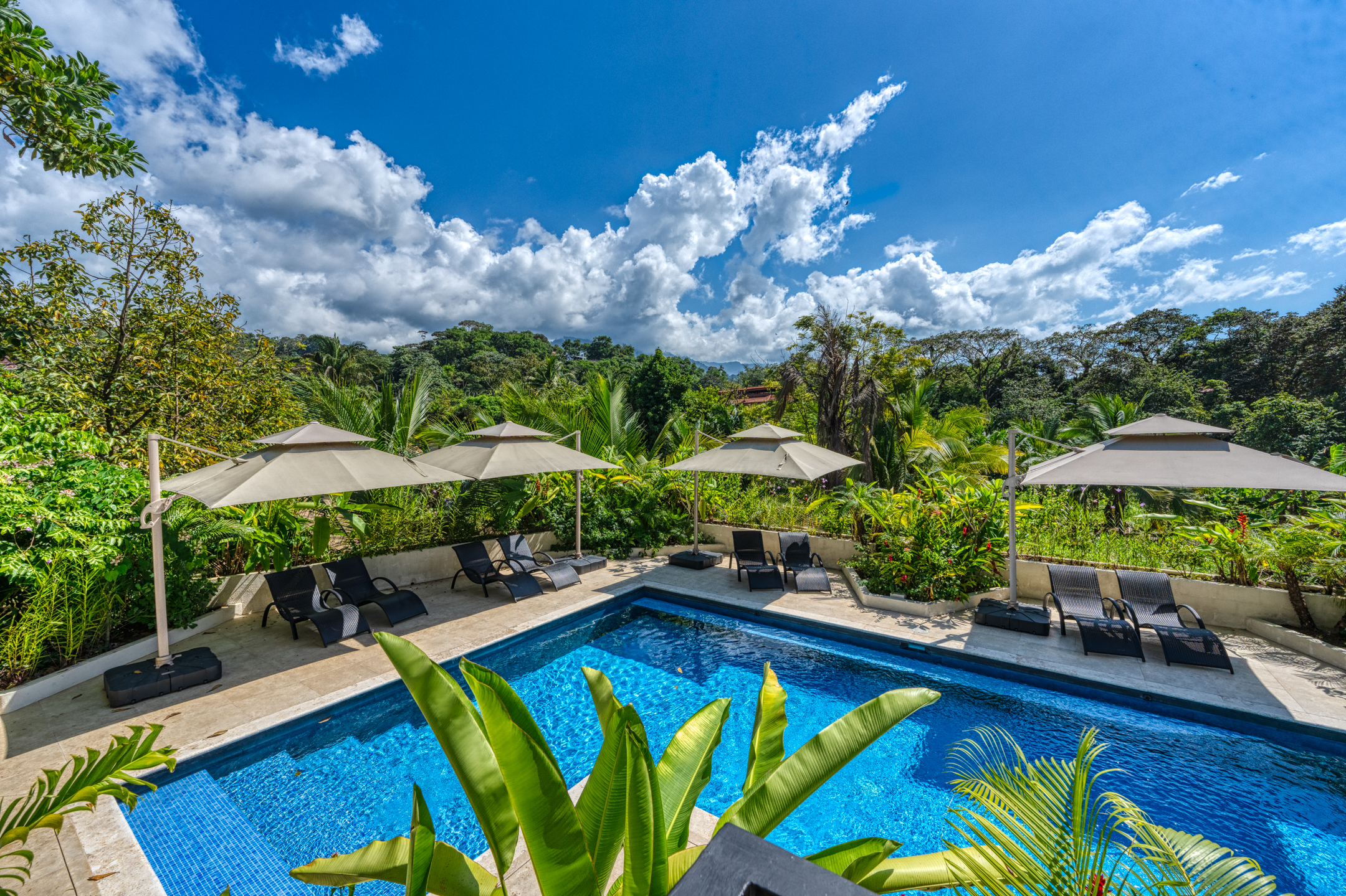 10 bed Hotel / Leisure For Sale in Uvita, Puntarenas - thumb 1