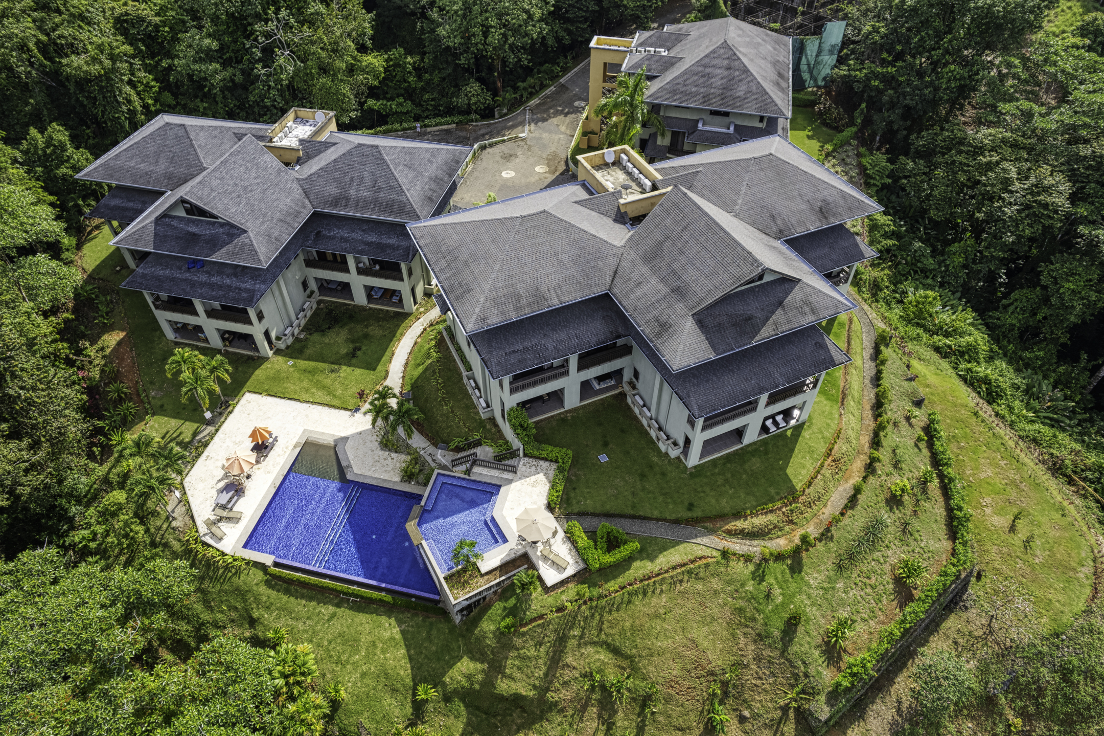 2 bed Condo For Sale in Dominical, Puntarenas - thumb 1