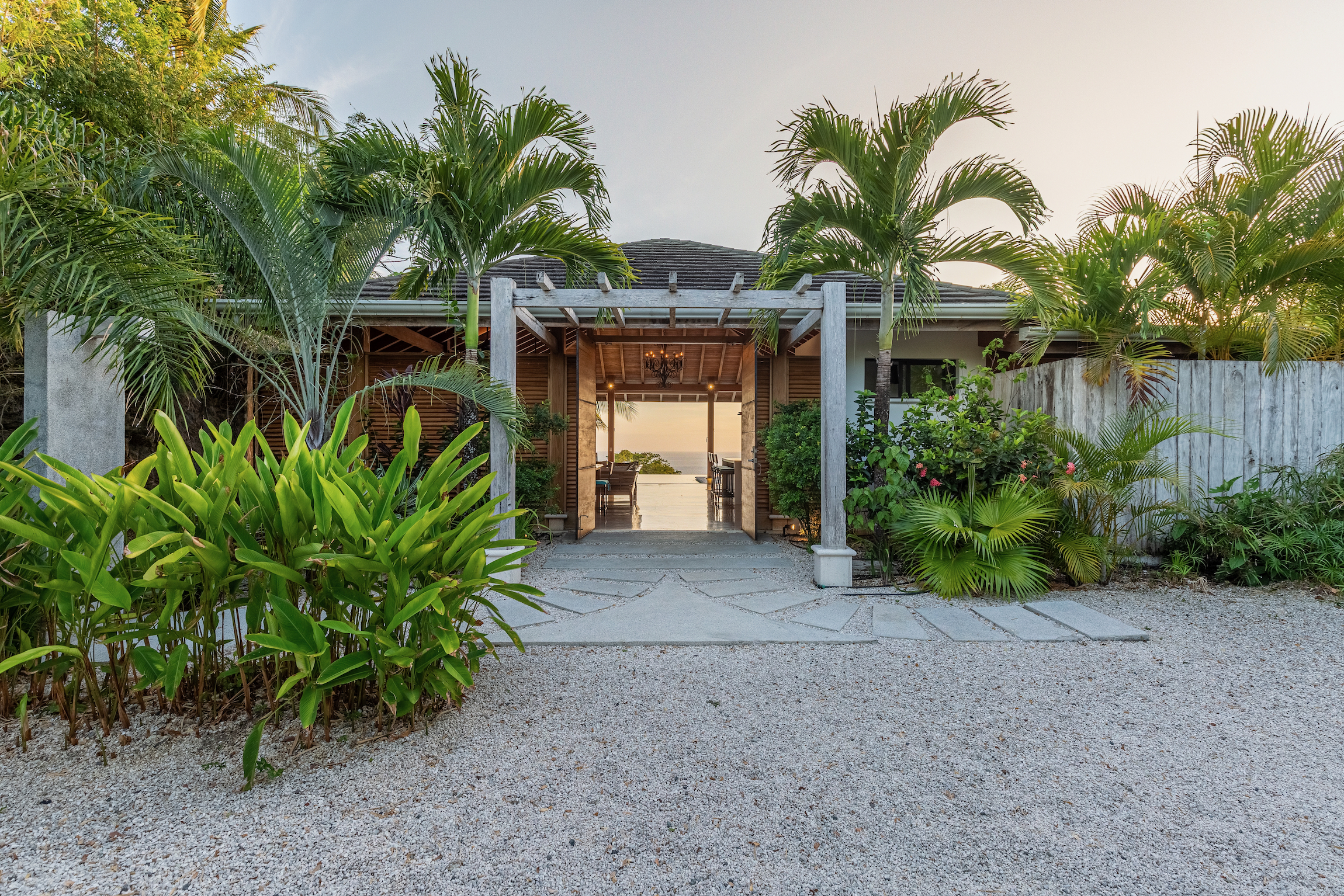 4 bed Single Family Homes For Sale in Santa Teresa, Puntarenas - thumb 1