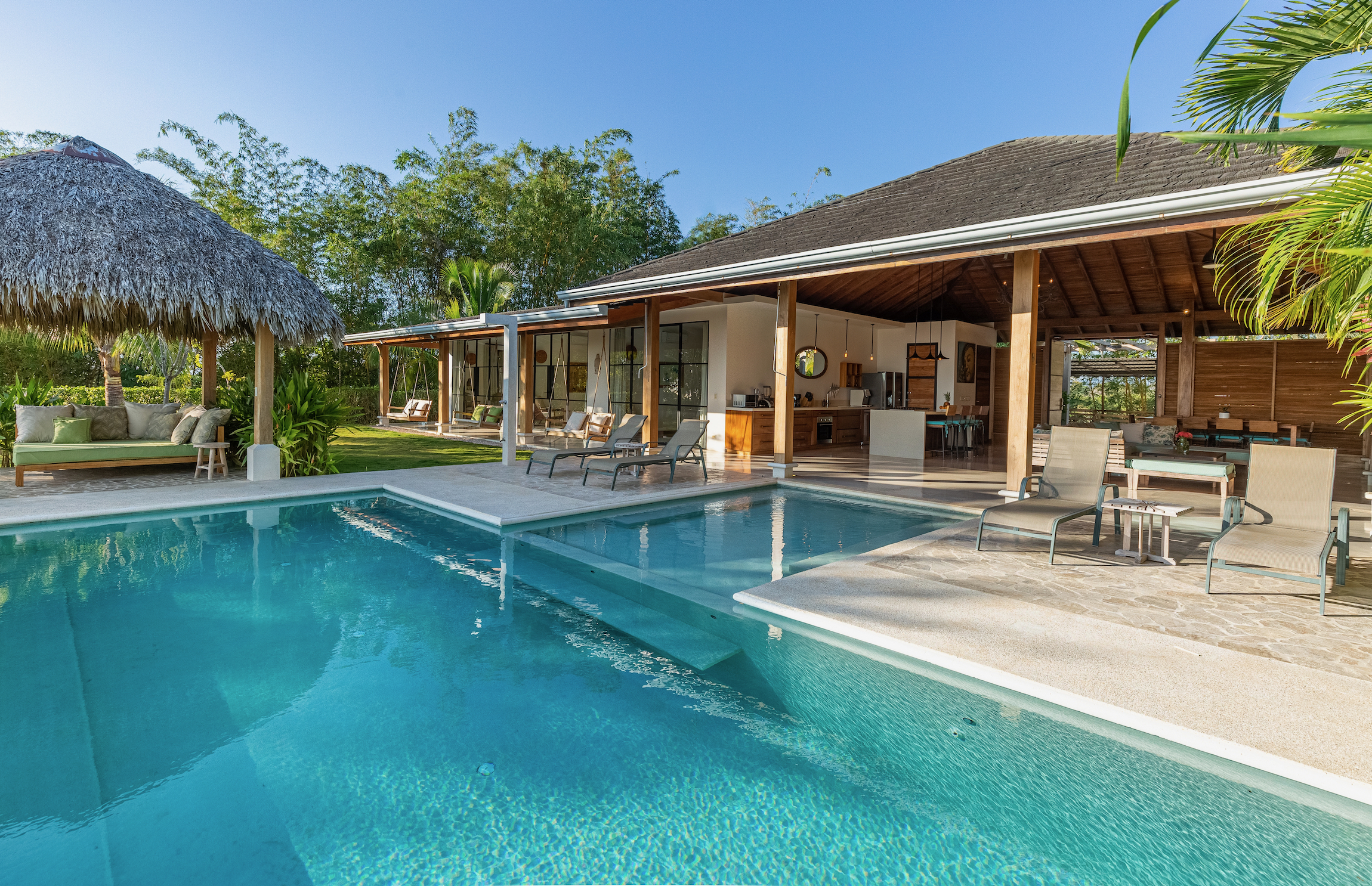 4 bed Single Family Homes For Sale in Santa Teresa, Puntarenas - thumb 10