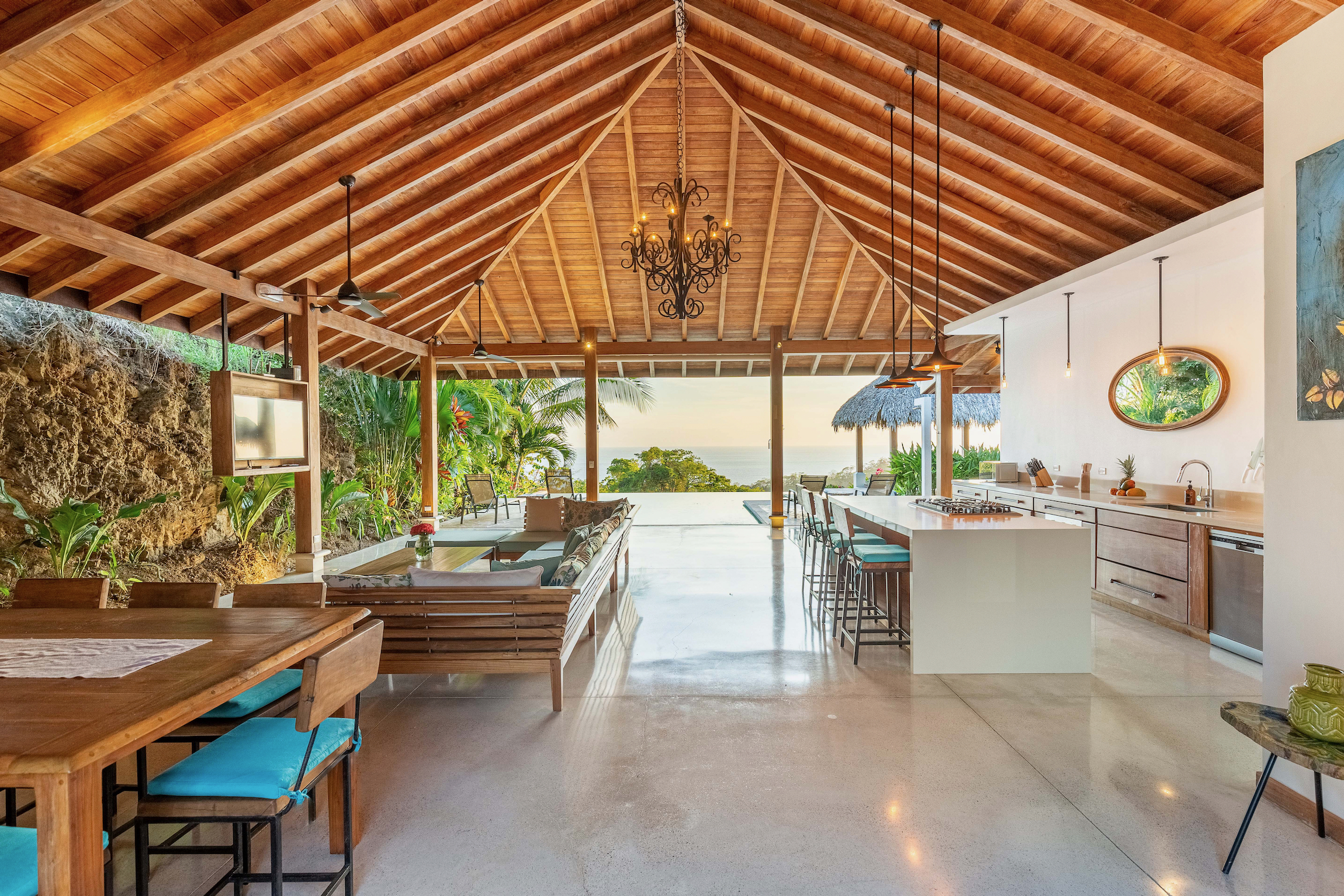 4 bed Single Family Homes For Sale in Santa Teresa, Puntarenas - thumb 14