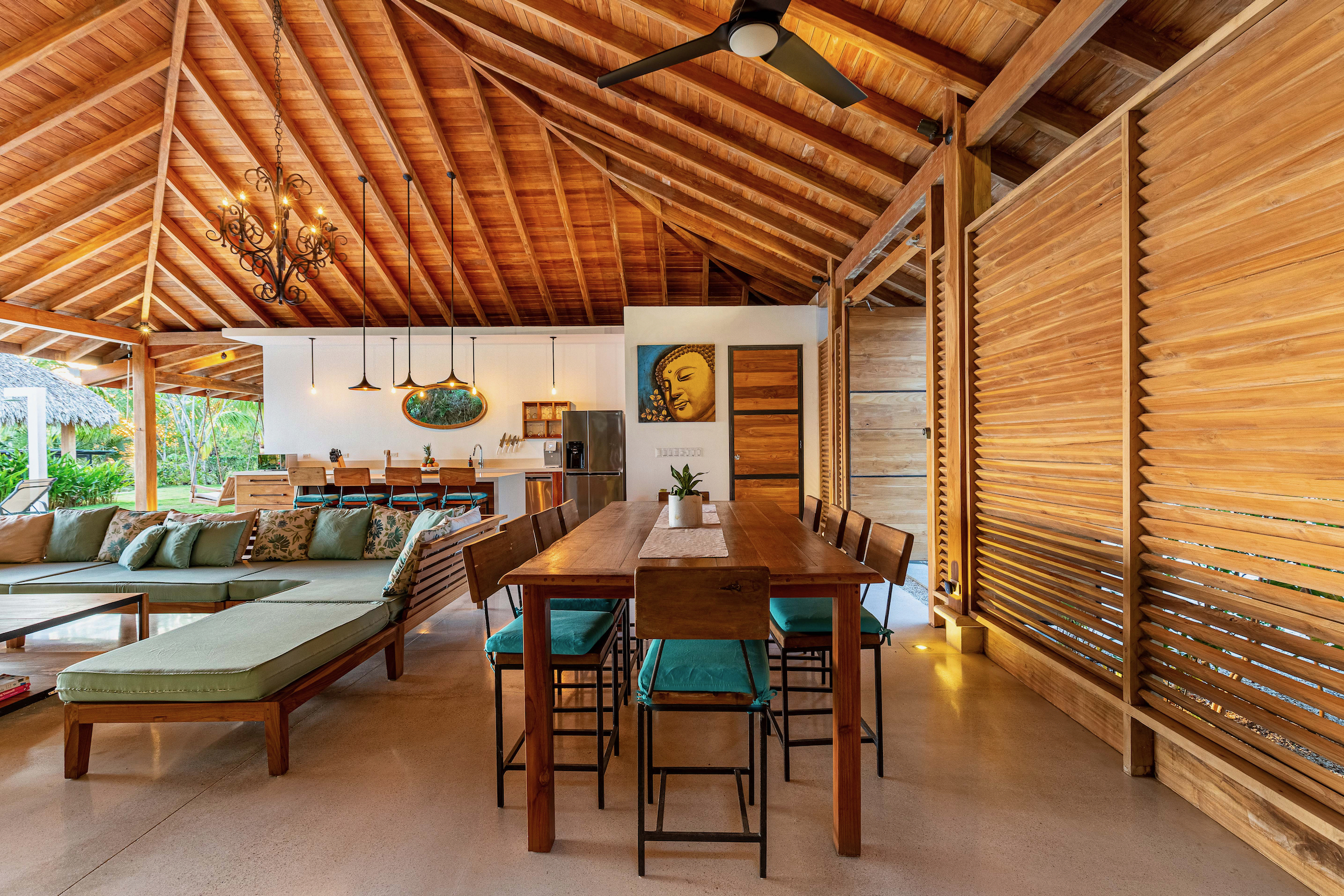 4 bed Single Family Homes For Sale in Santa Teresa, Puntarenas - thumb 18