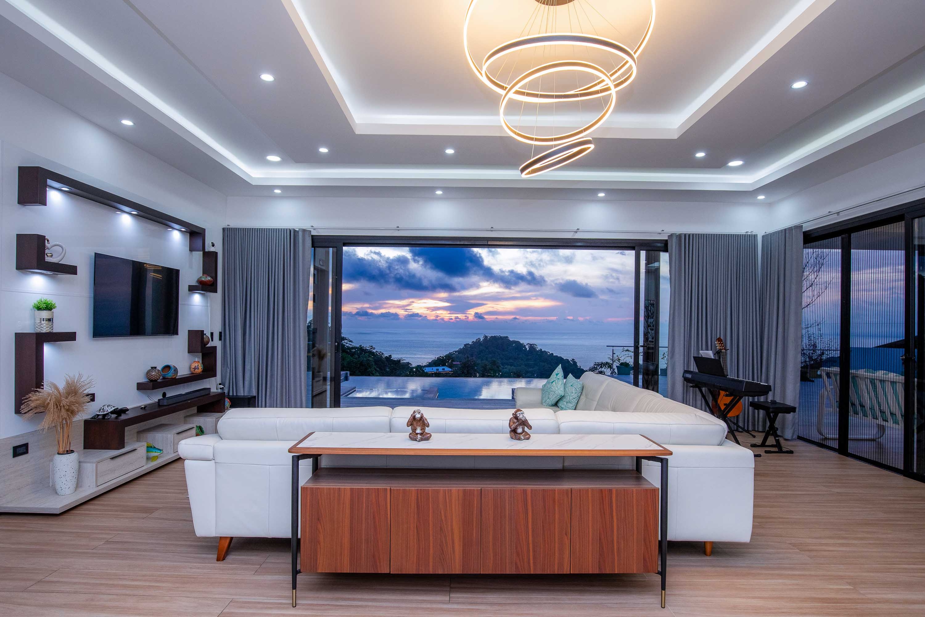 10 bed Single Family Homes For Sale in Manuel Antonio, Puntarenas - thumb 9