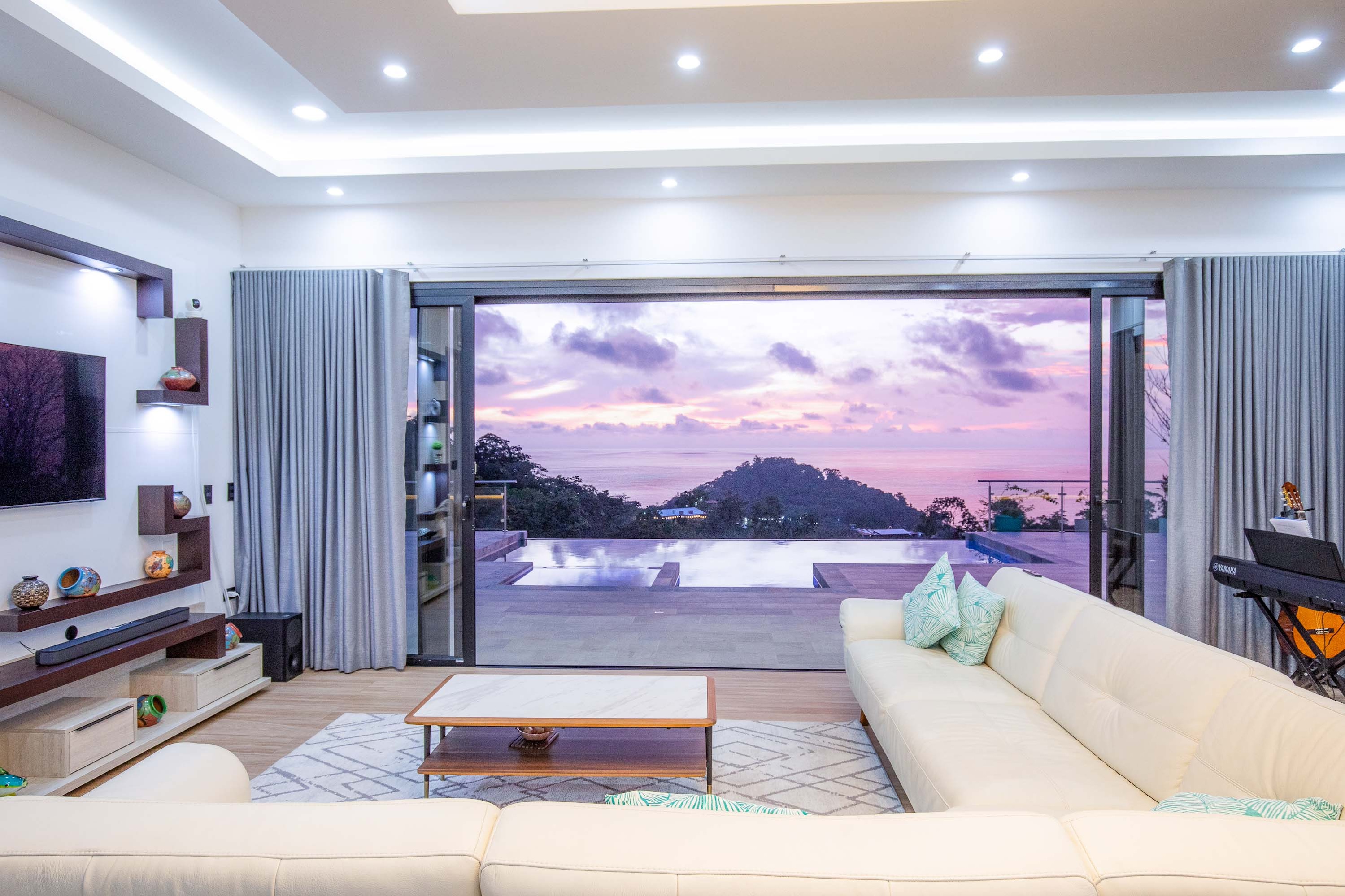 10 bed Single Family Homes For Sale in Manuel Antonio, Puntarenas - thumb 16