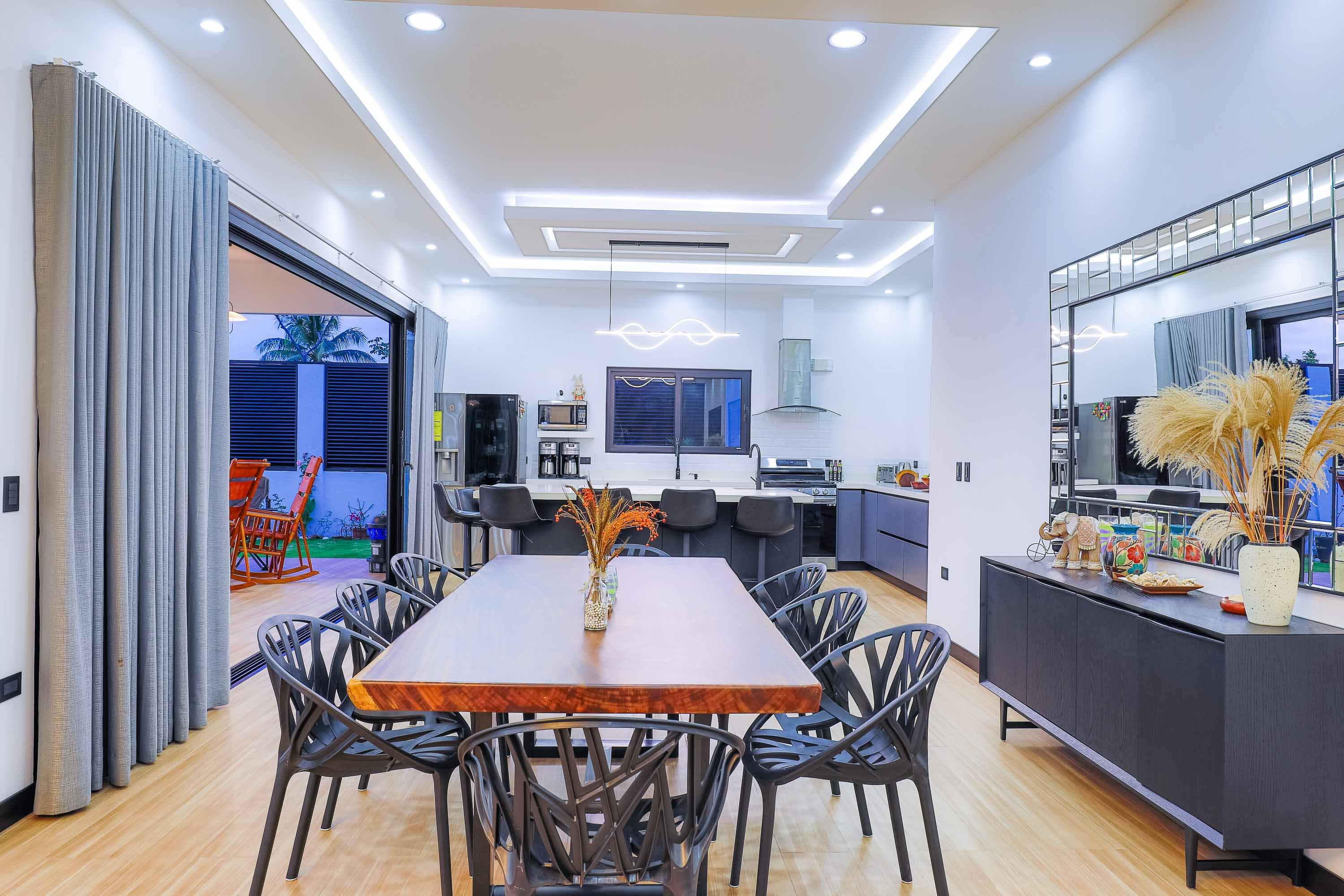 10 bed Single Family Homes For Sale in Manuel Antonio, Puntarenas - thumb 11