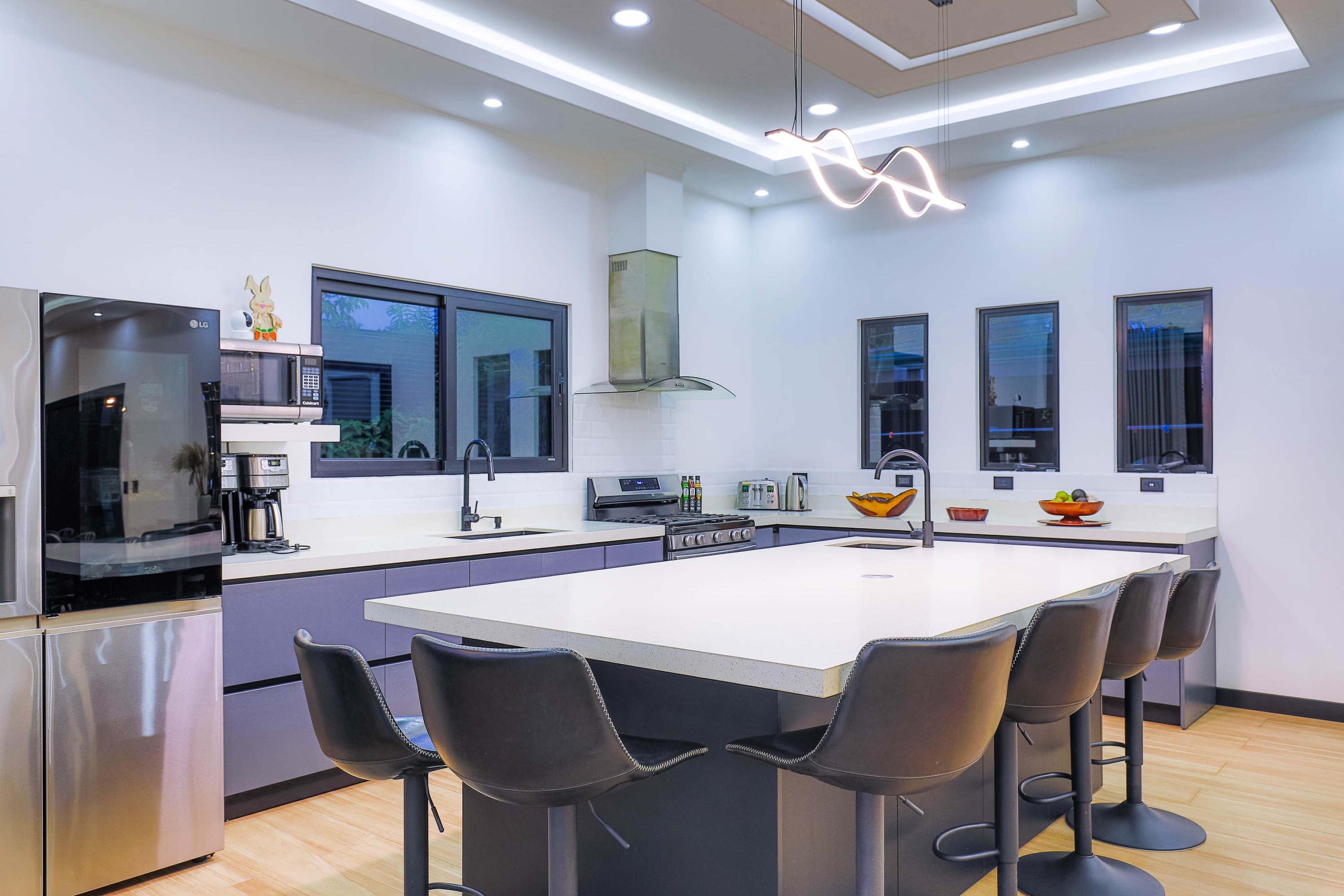 10 bed Single Family Homes For Sale in Manuel Antonio, Puntarenas - thumb 12