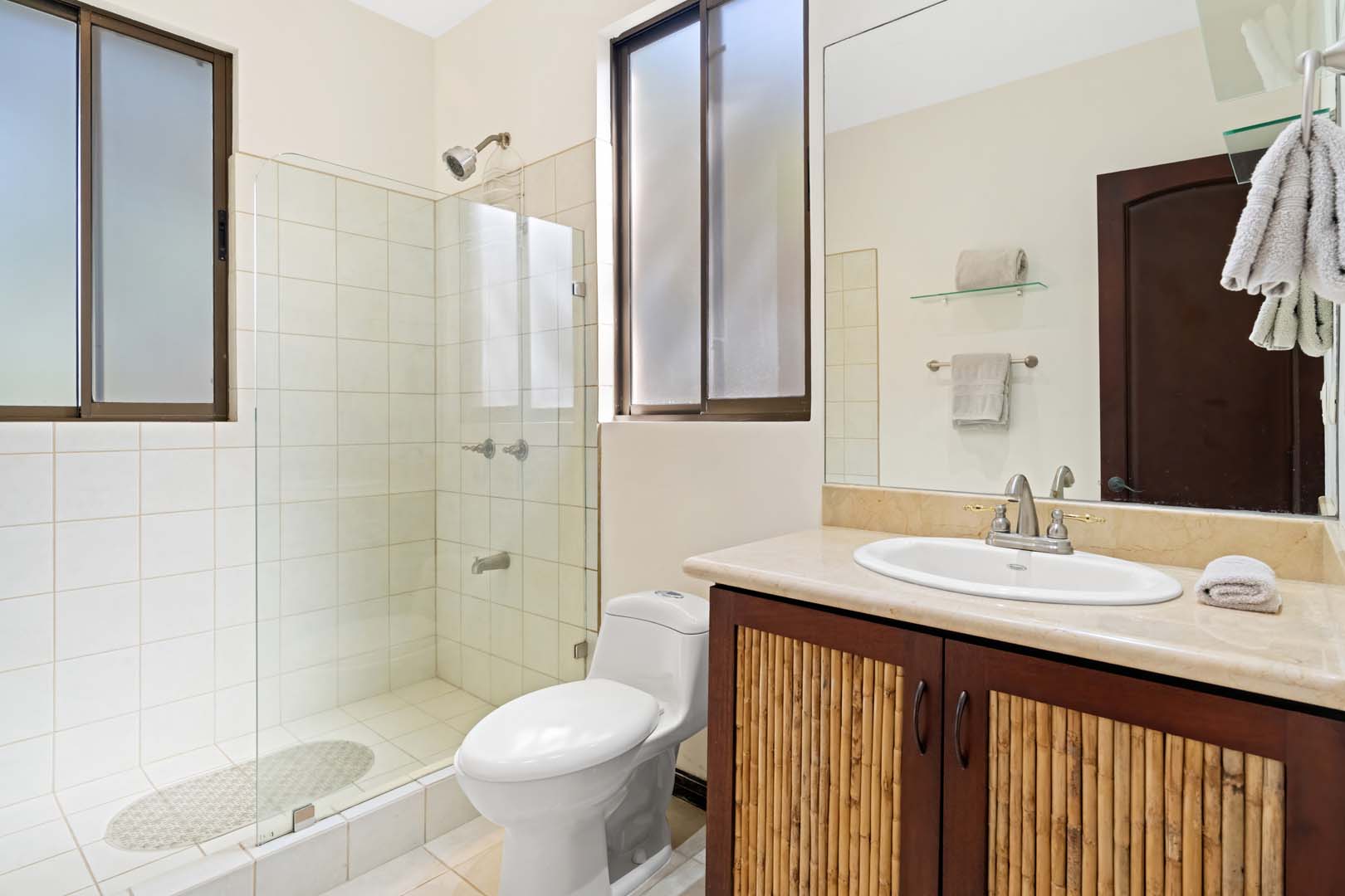 2 bed Condo For Sale in Playas Del Coco, Guanacaste - thumb 13