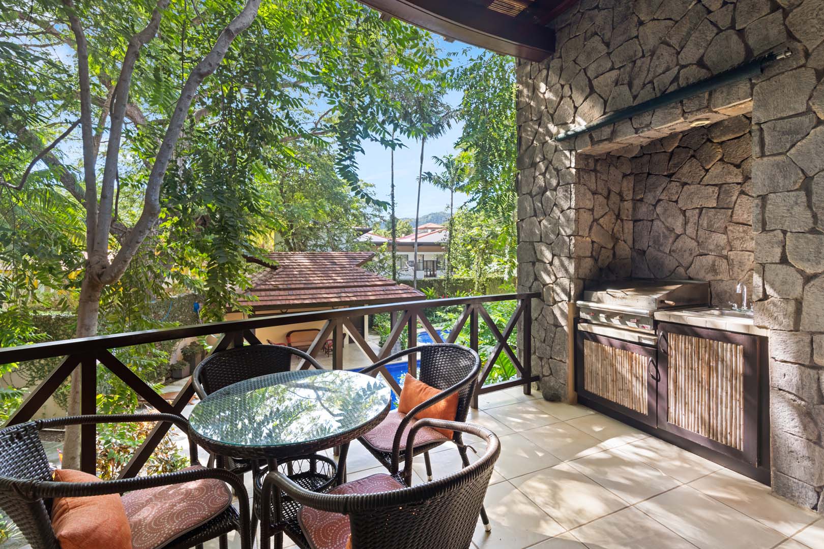 2 bed Condo For Sale in Playas Del Coco, Guanacaste - thumb 6