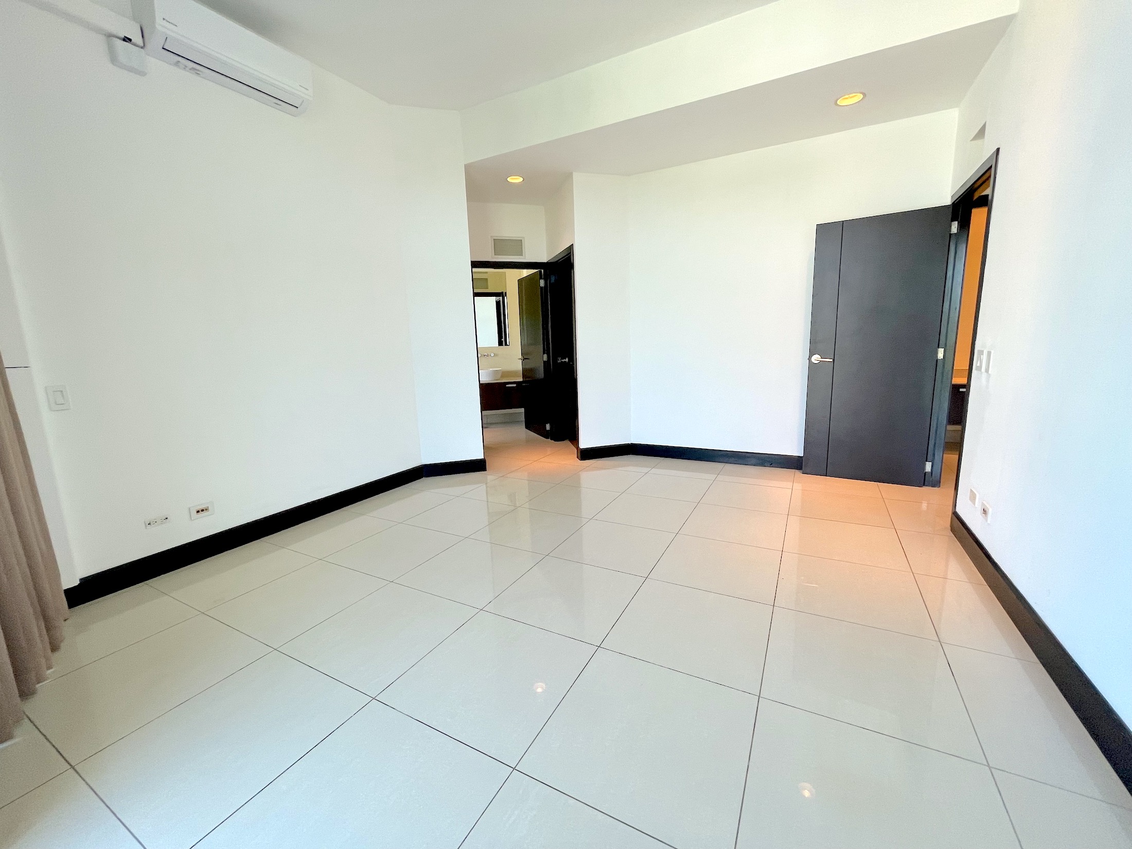 2 bed Condo For Sale in Tamarindo, Guanacaste - thumb 8