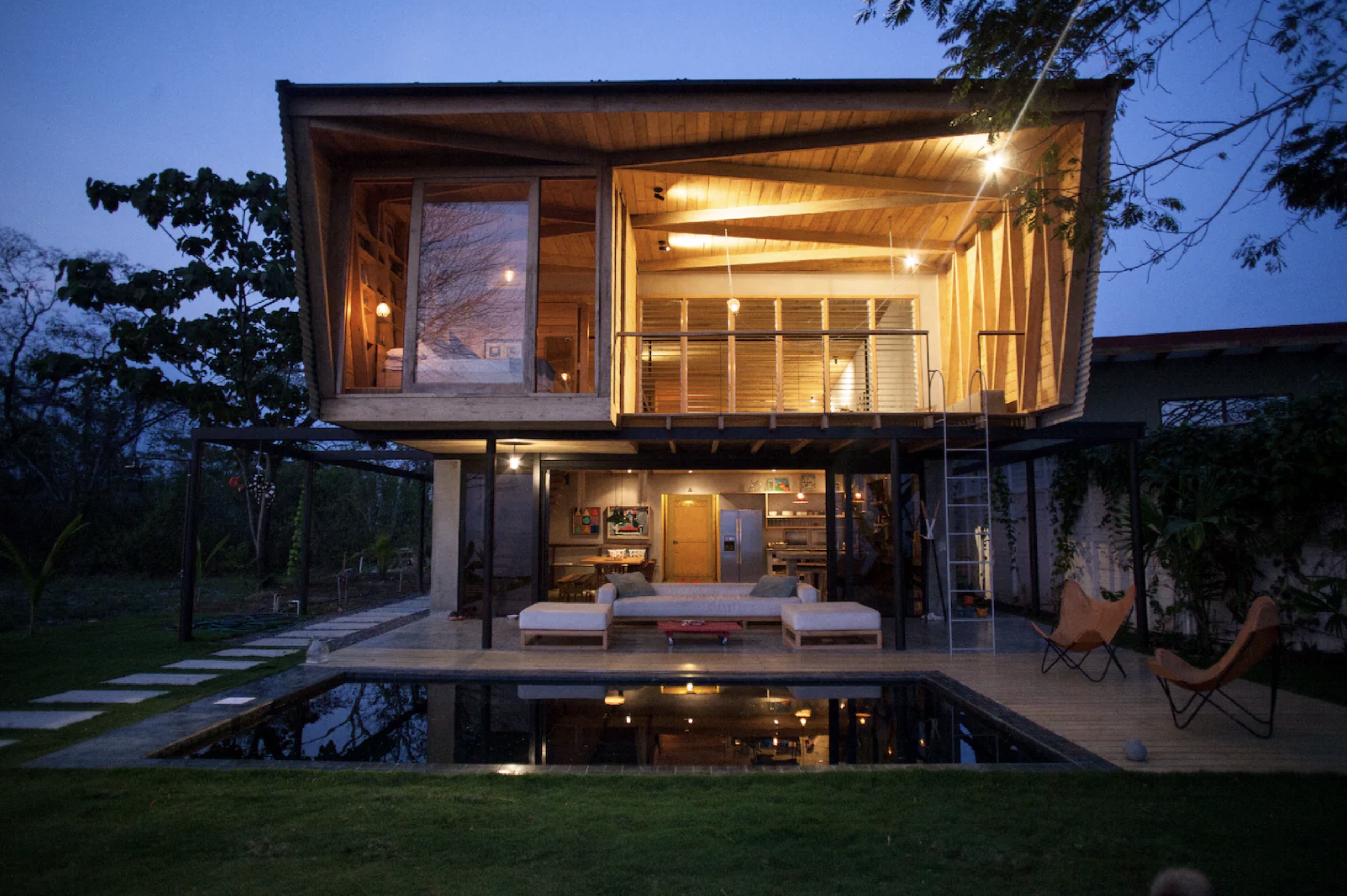 4 bed Single Family Homes For Sale in Santa Teresa, Puntarenas - thumb 1