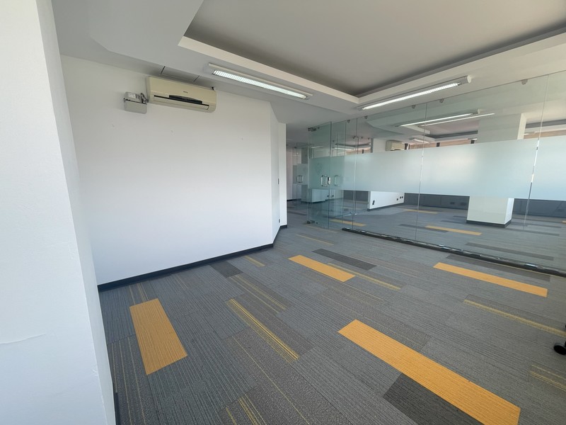 3 bed Commercial For Rent in San Jose, San Jose - photo 5