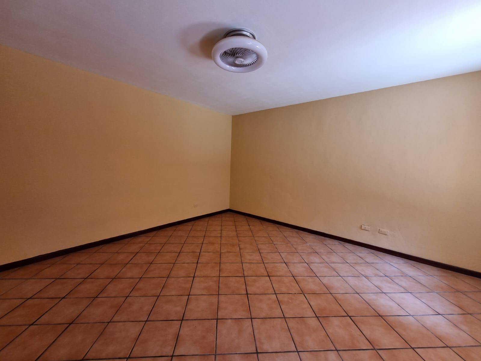 2 bed Single Family Homes For Rent in Santa Ana, San Jose - thumb 13