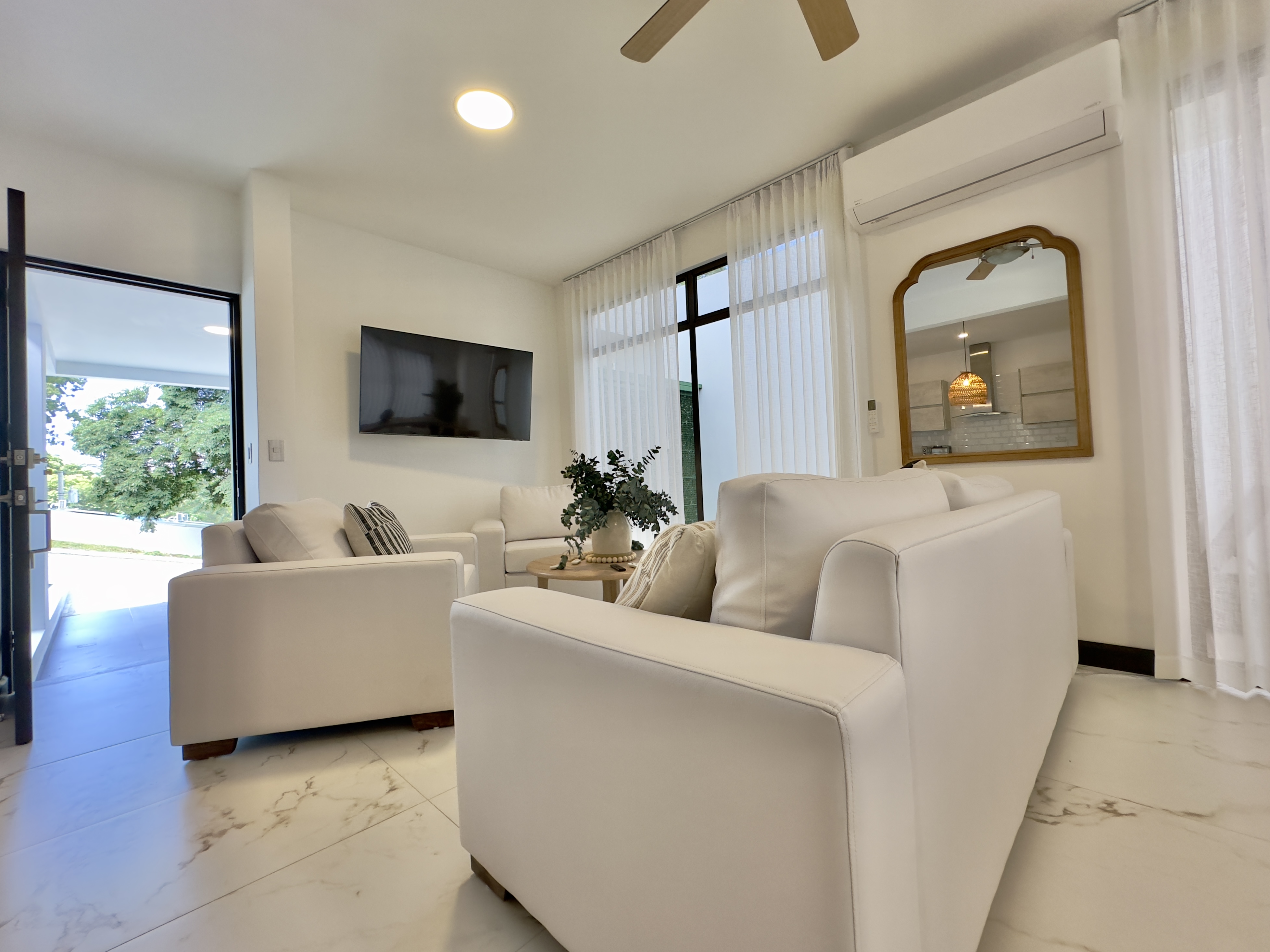 3 bed Condo For Sale in Playas Del Coco, Guanacaste - thumb 4