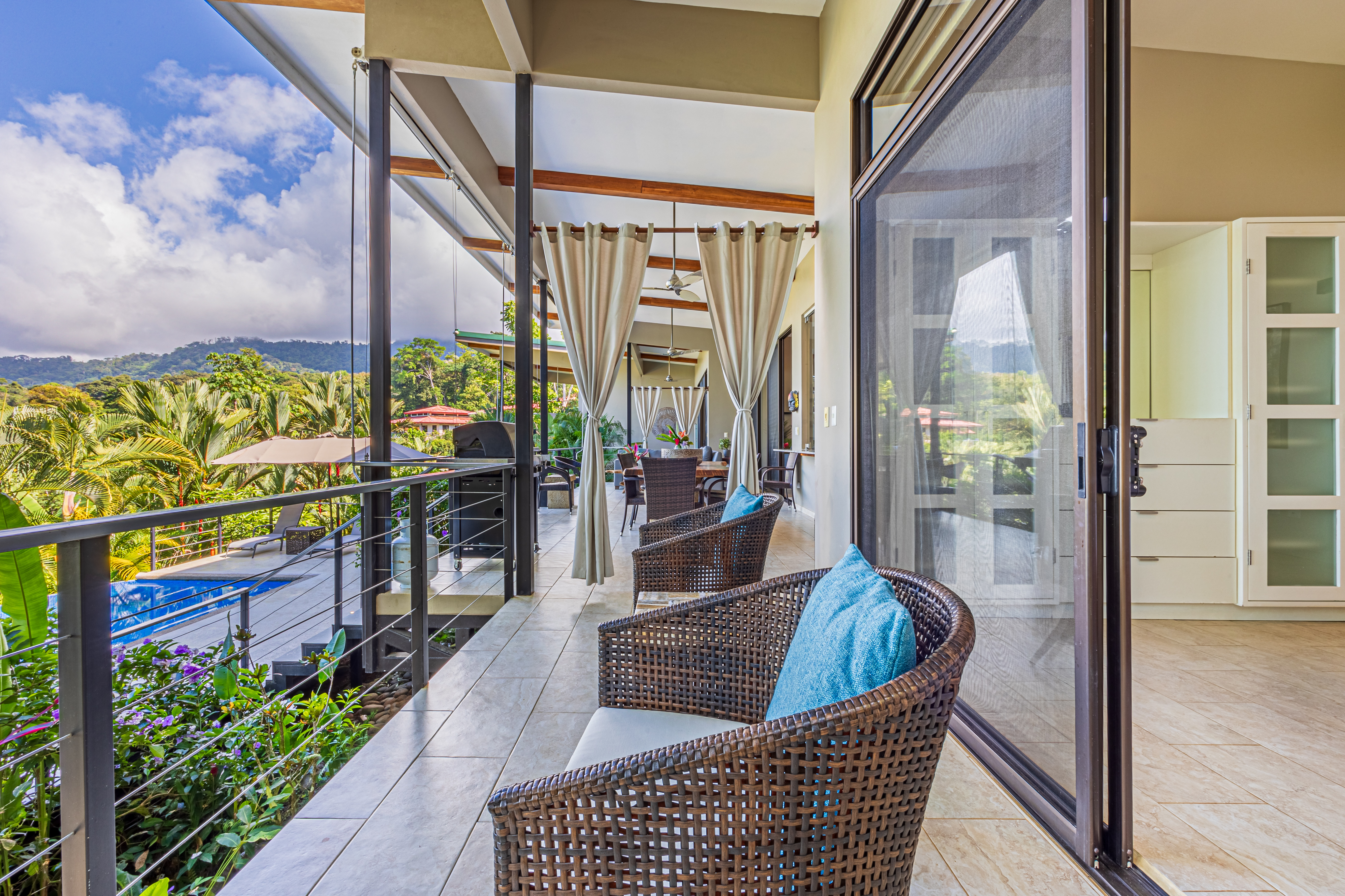 4 bed Single Family Homes For Sale in Uvita, Puntarenas - thumb 4