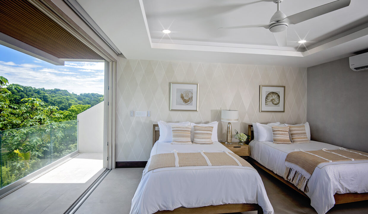 5 bed Single Family Homes For Sale in Los Suenos, Puntarenas - thumb 12