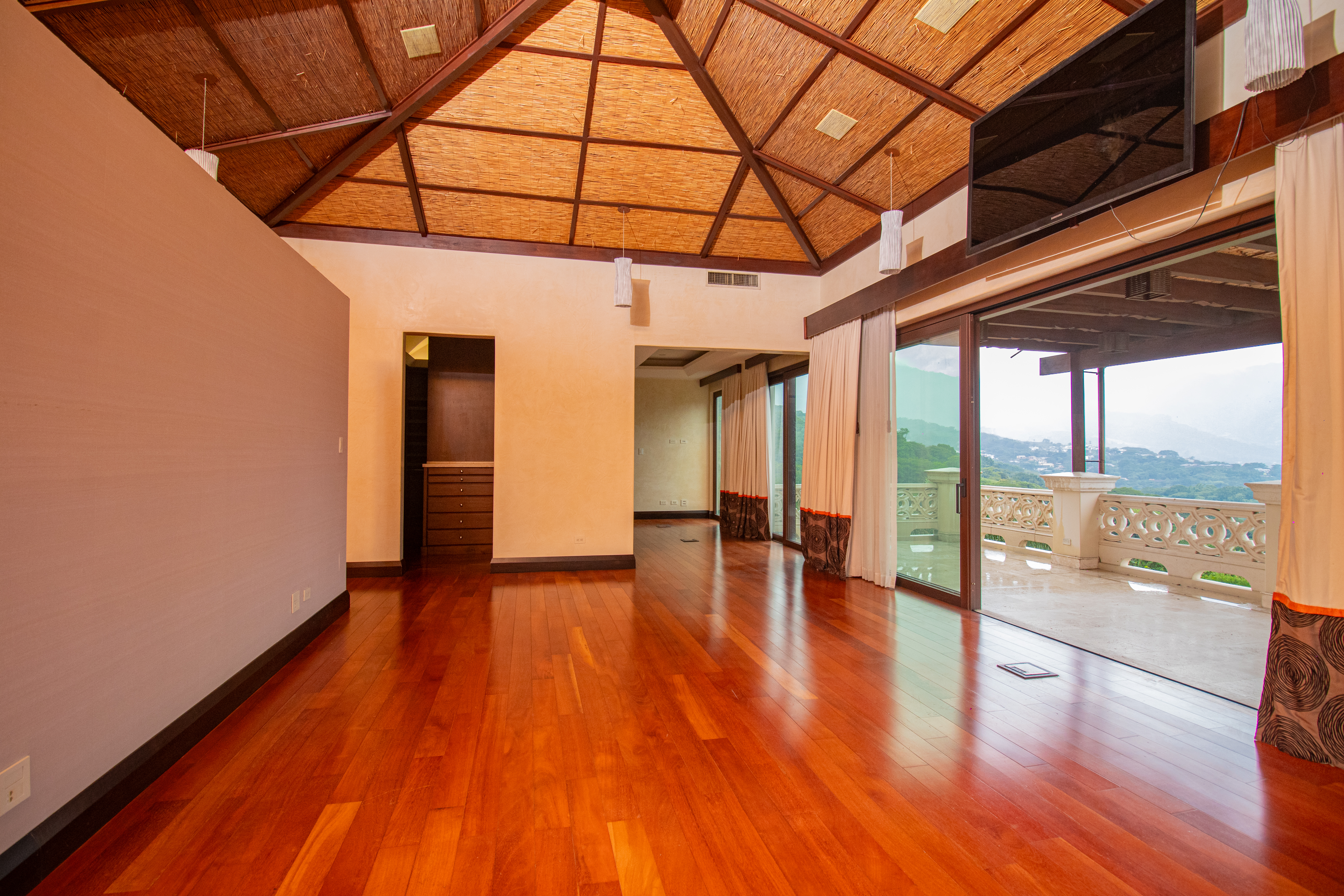 10 bed Single Family Homes For Sale in Pozos, San Jose - thumb 6