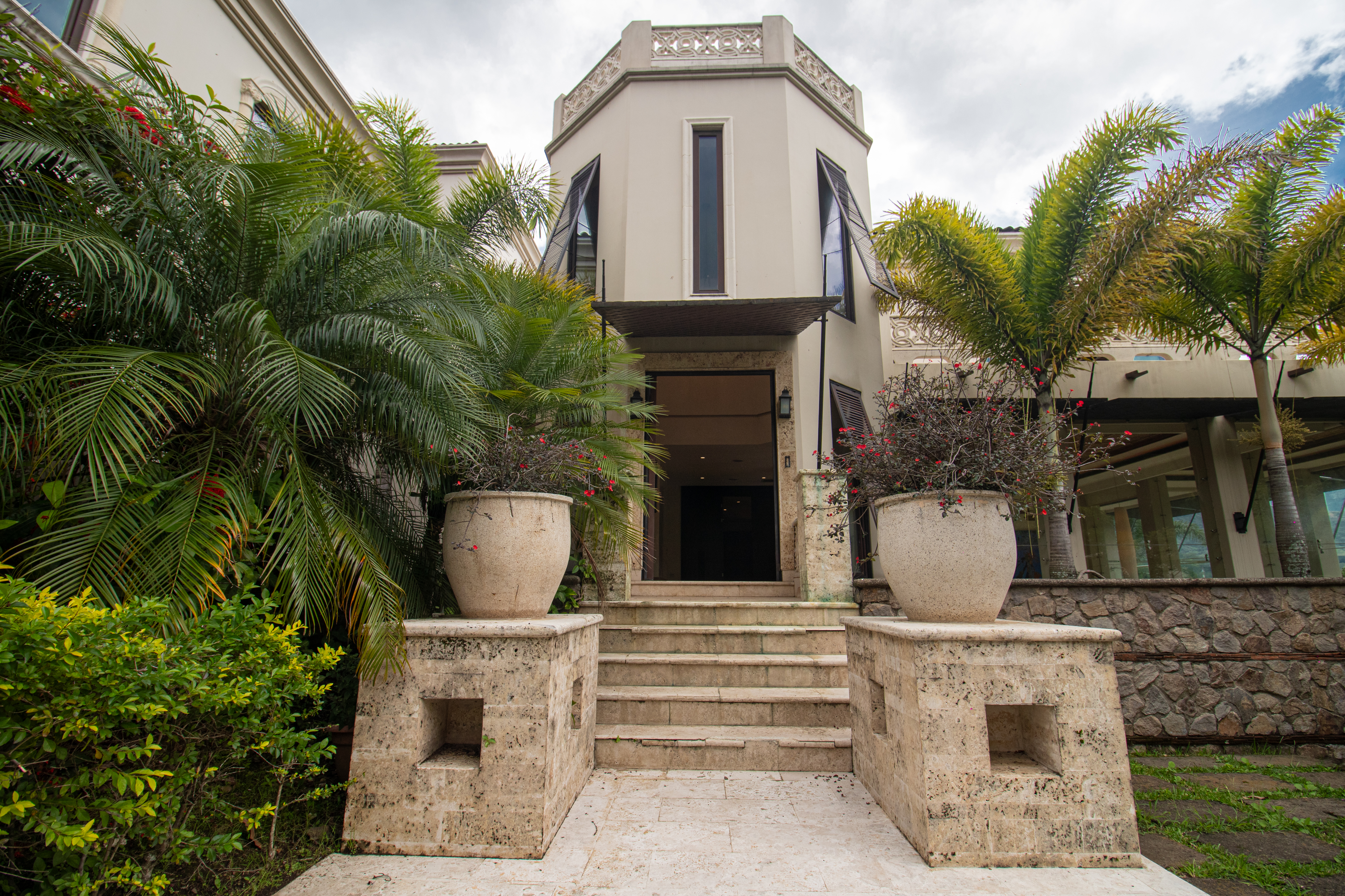 10 bed Single Family Homes For Sale in Pozos, San Jose - thumb 14