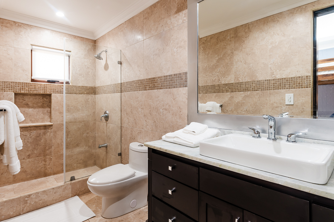 6 bed Single Family Homes For Sale in Playas Del Coco, Guanacaste - thumb 24