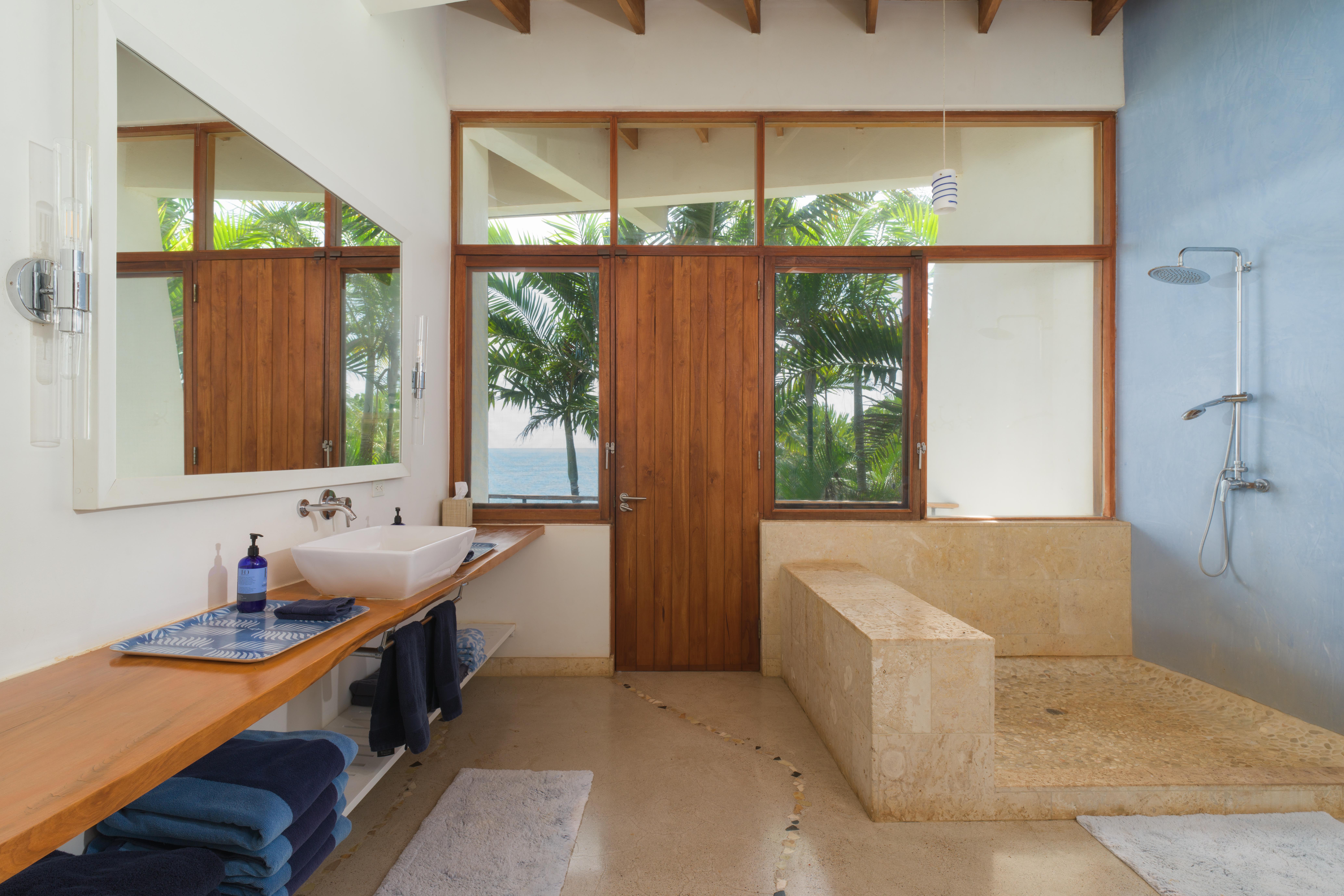 5 bed Single Family Homes For Sale in Playa Negra, Guanacaste - thumb 19