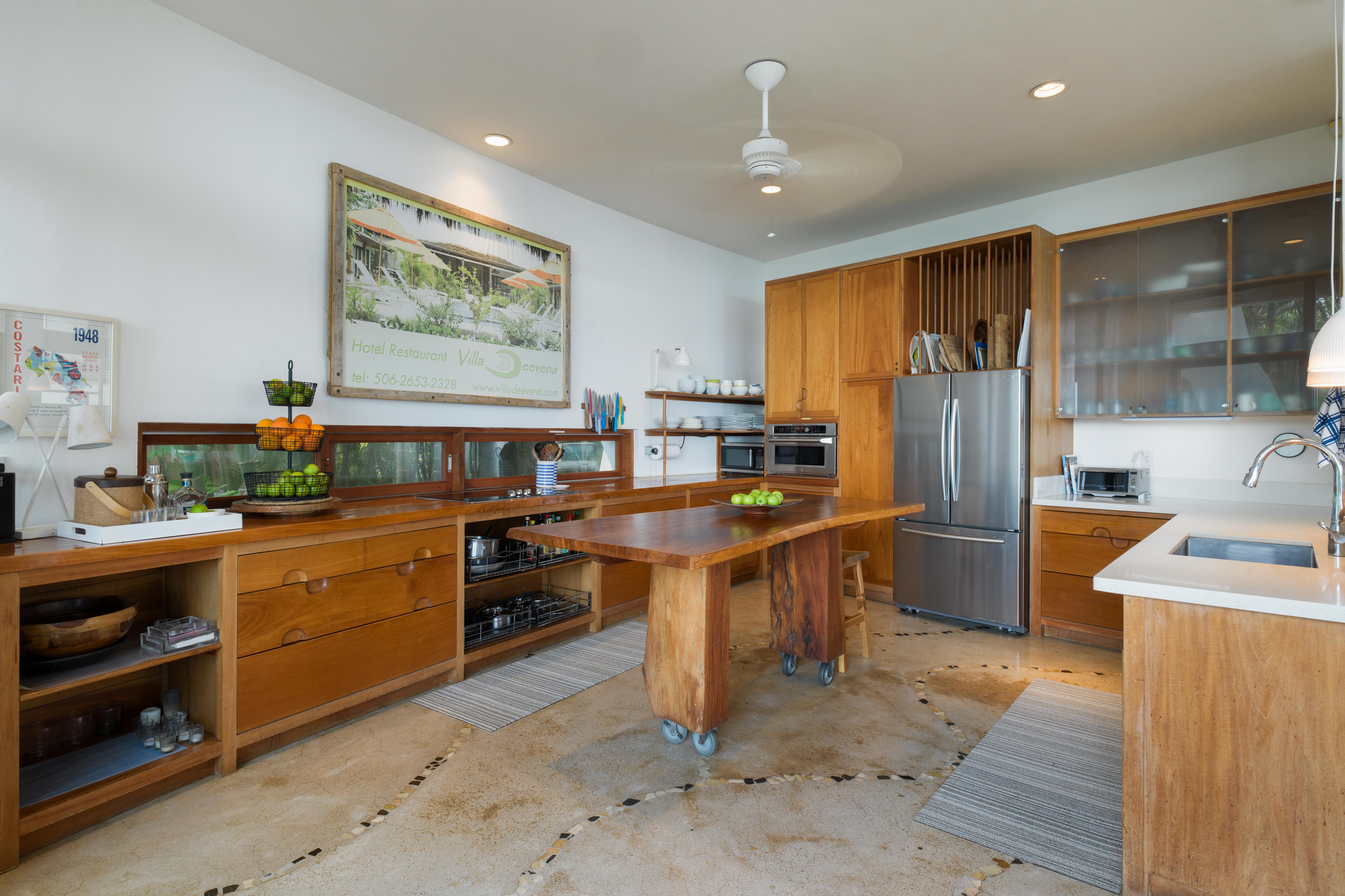 5 bed Single Family Homes For Sale in Playa Negra, Guanacaste - thumb 8