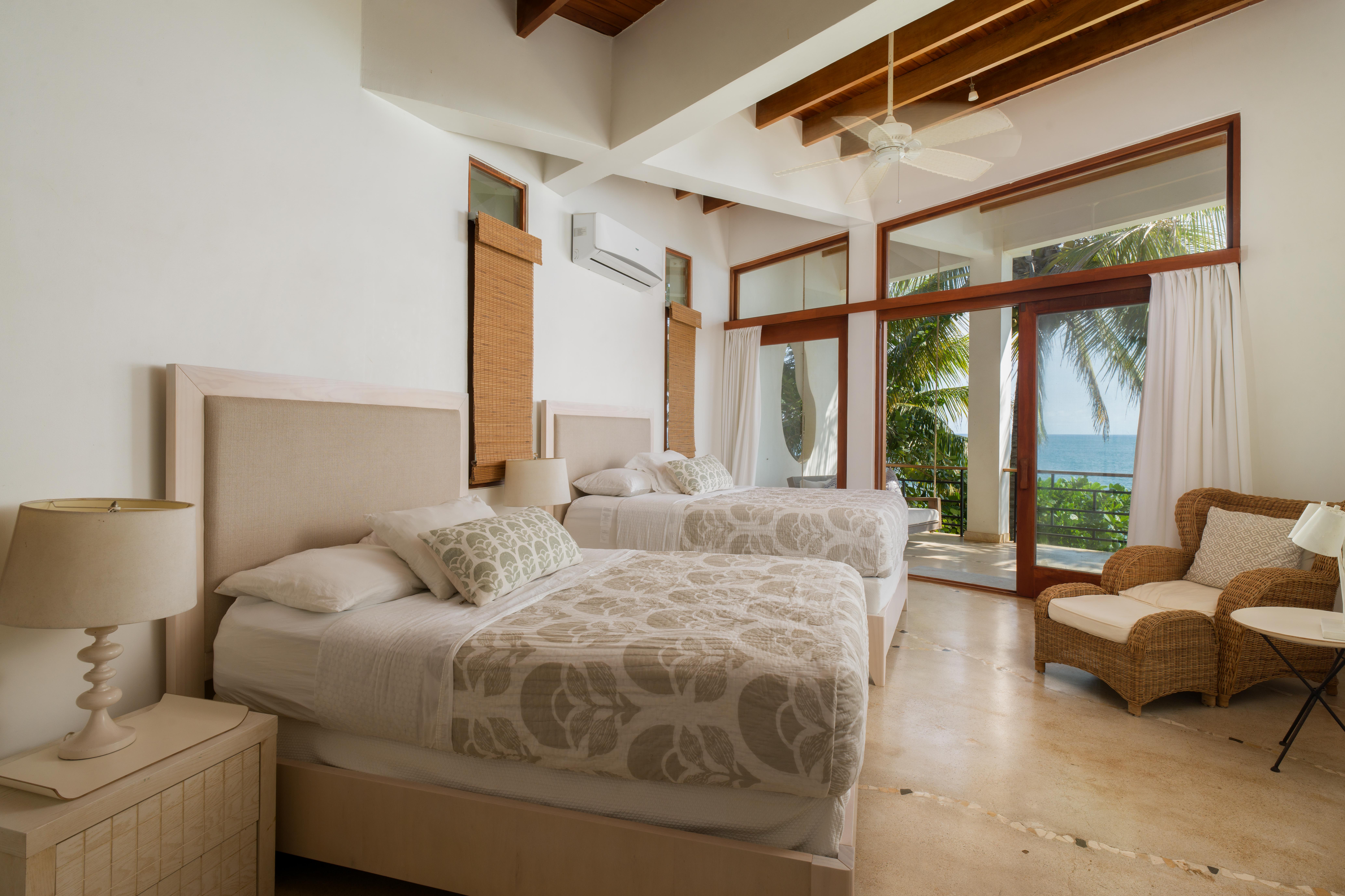 5 bed Single Family Homes For Sale in Playa Negra, Guanacaste - thumb 11