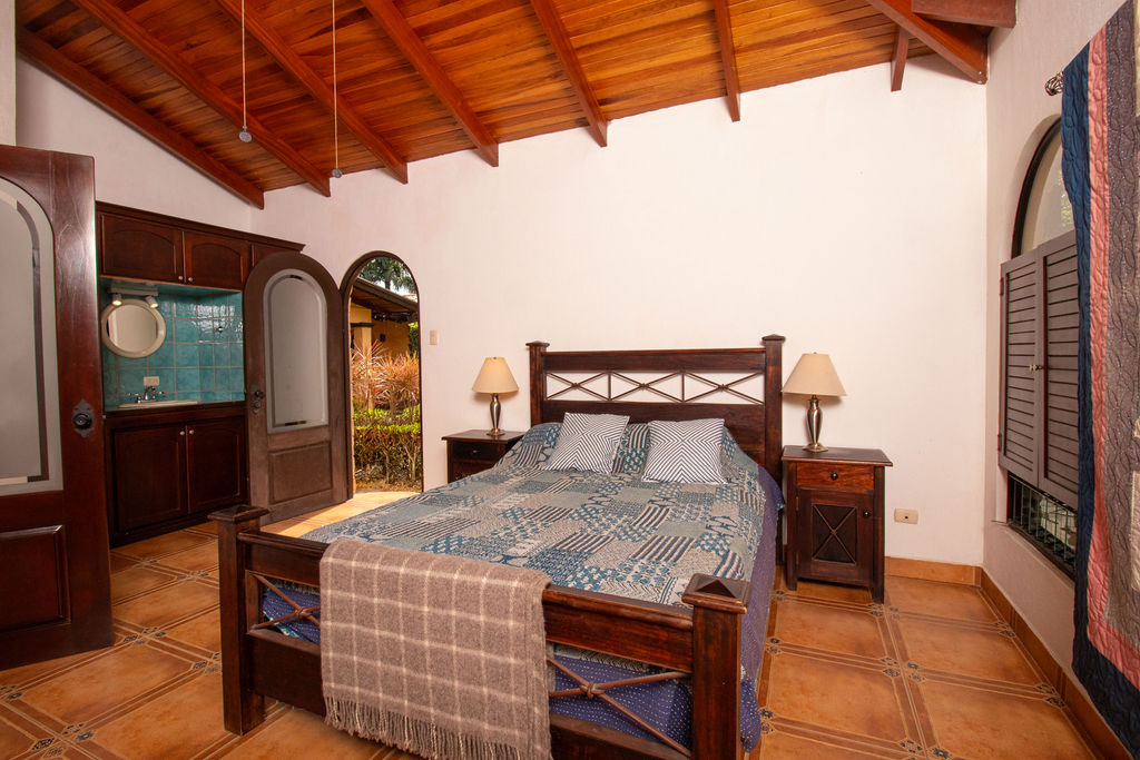 5 bed Single Family Homes For Sale in Atenas, Alajuela - thumb 15