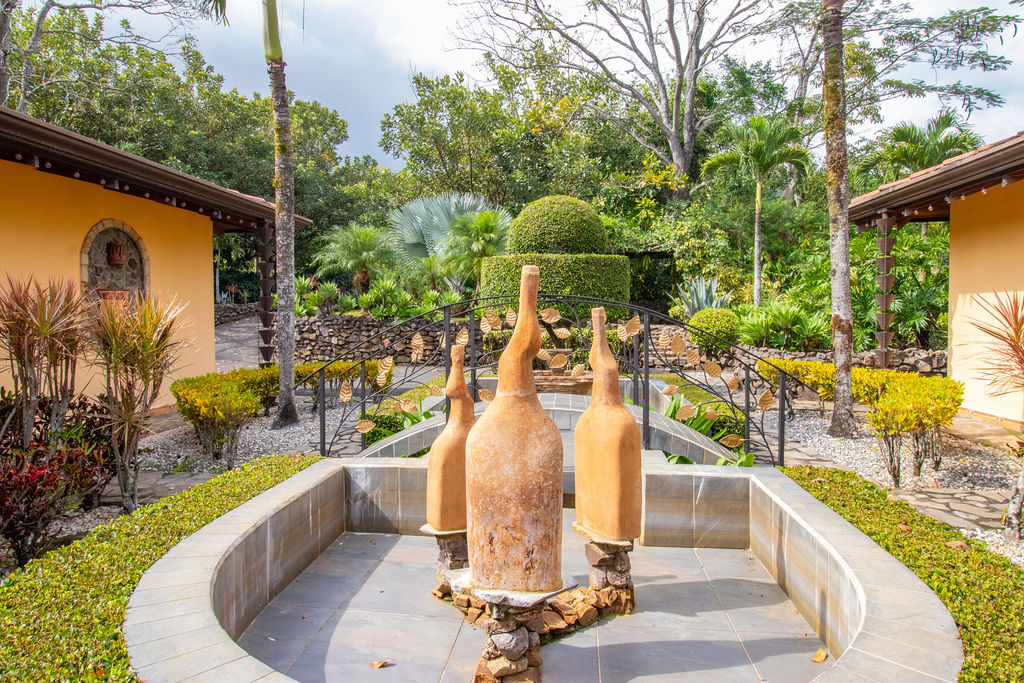 5 bed Single Family Homes For Sale in Atenas, Alajuela - thumb 16