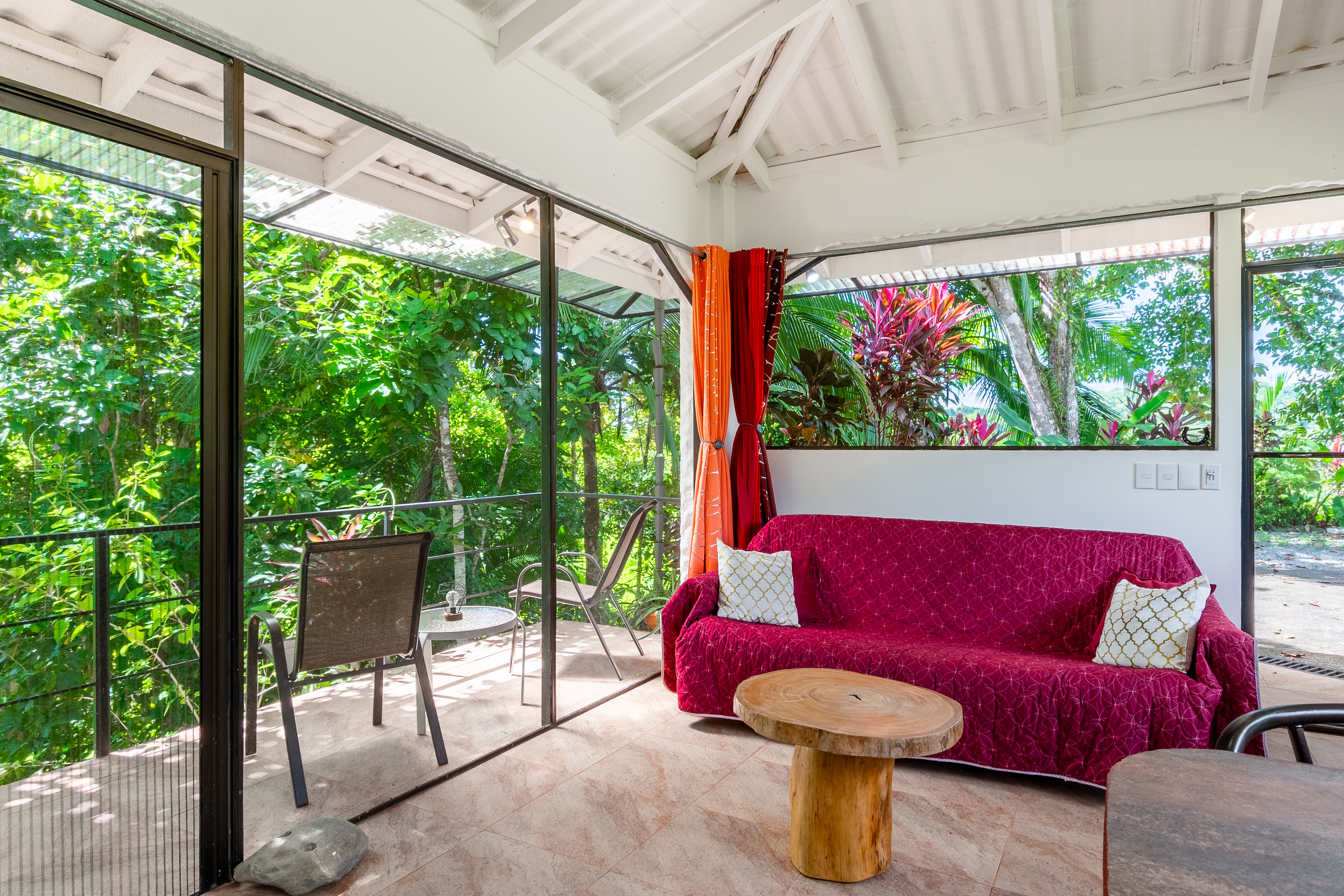 4 bed Single Family Homes For Sale in Ojochal, Puntarenas - thumb 16