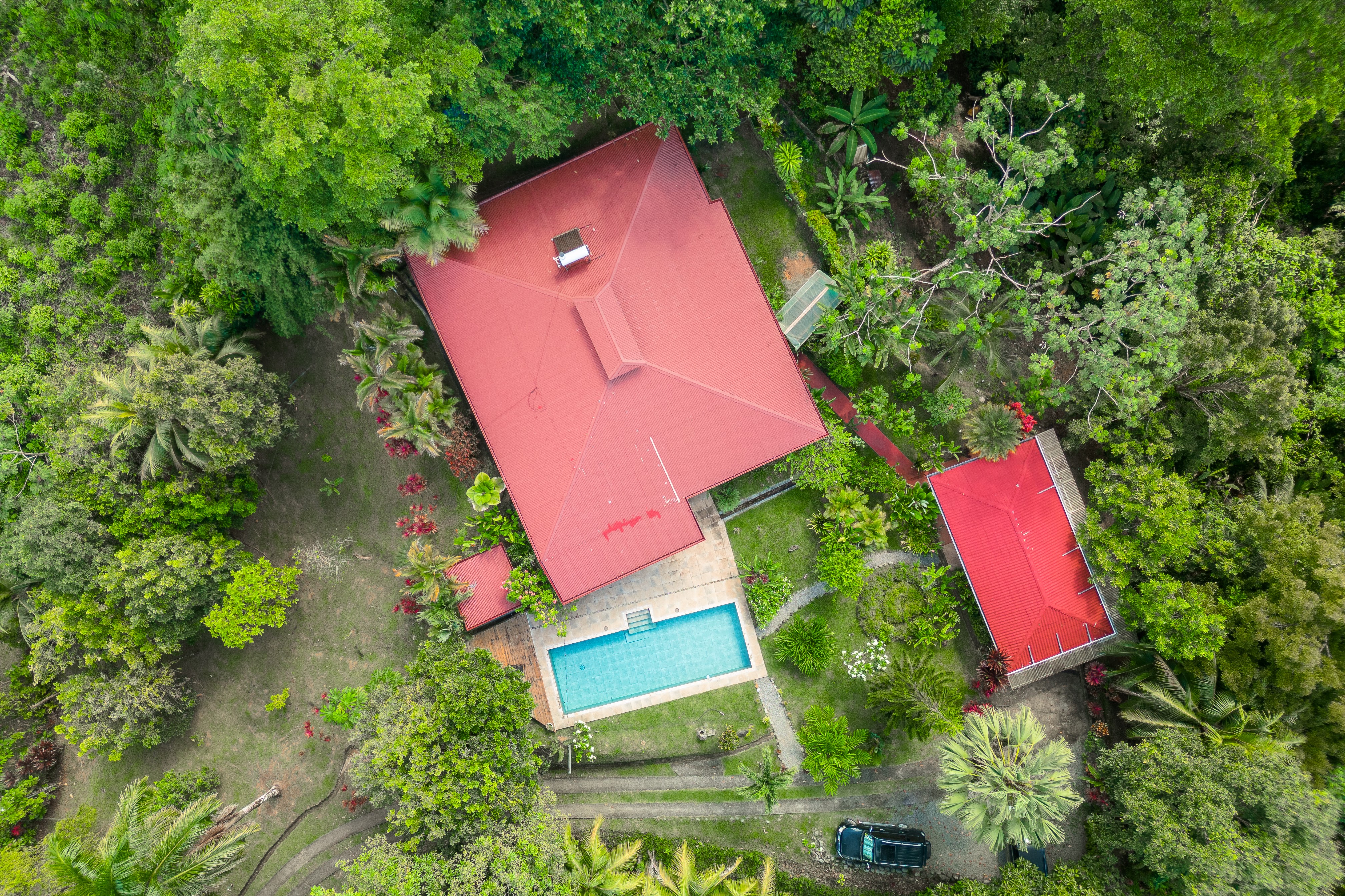4 bed Single Family Homes For Sale in Ojochal, Puntarenas - thumb 3