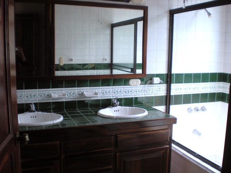 4 bed Single Family Homes For Rent in San Antonio De Escazu, San Jose - thumb 11