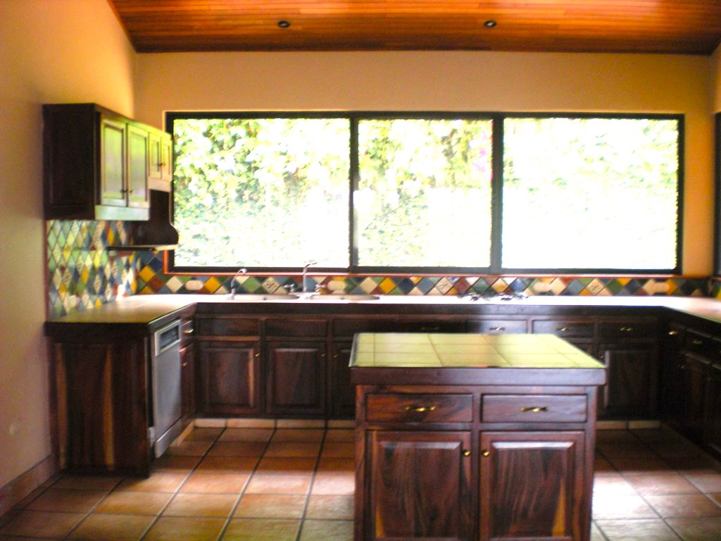 4 bed Single Family Homes For Rent in San Antonio De Escazu, San Jose - thumb 5