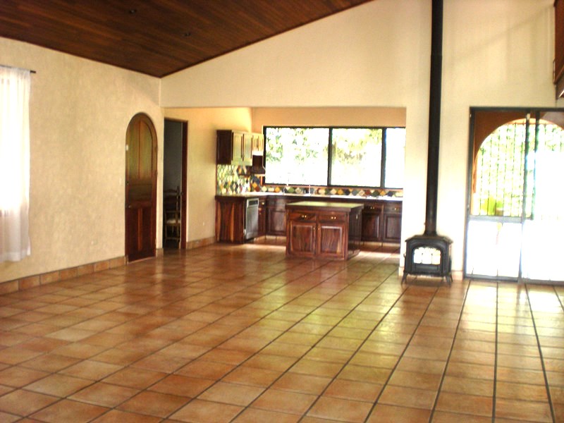 4 bed Single Family Homes For Rent in San Antonio De Escazu, San Jose - thumb 3