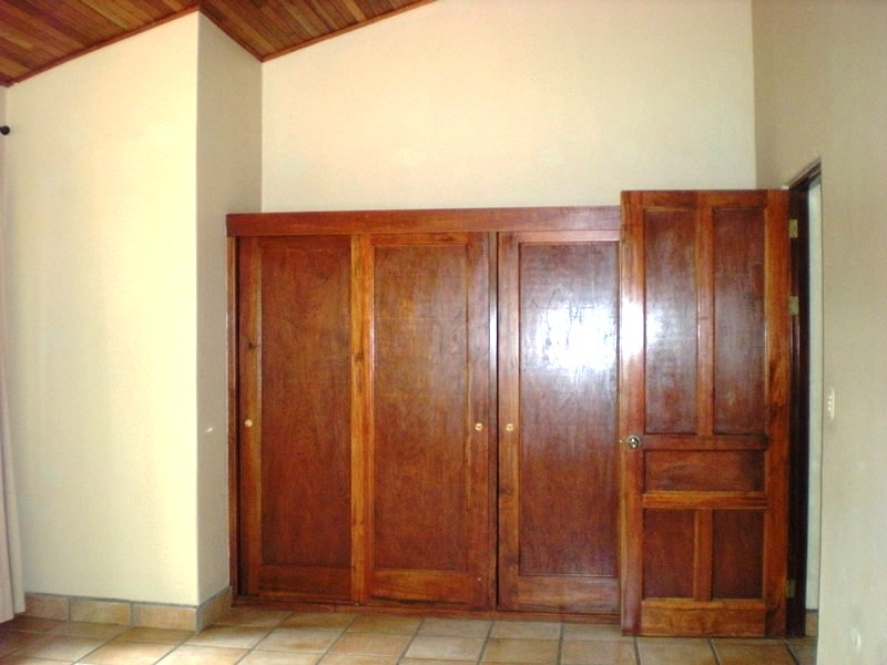 4 bed Single Family Homes For Rent in San Antonio De Escazu, San Jose - thumb 10