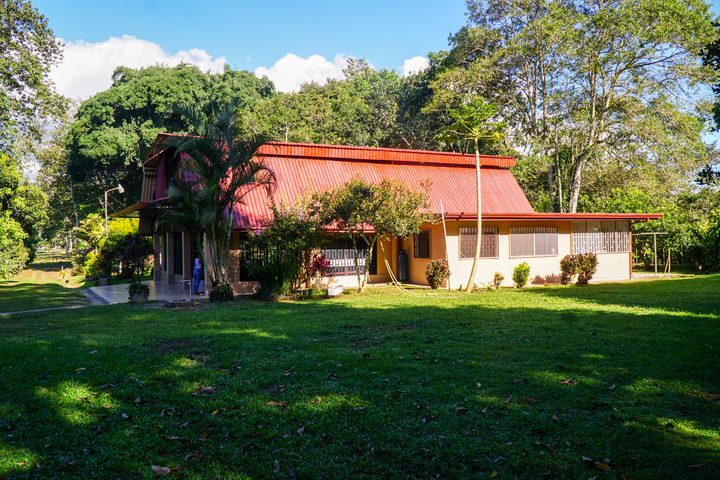 4 bed Single Family Homes For Sale in Perez Zeledon, San Jose - thumb 1