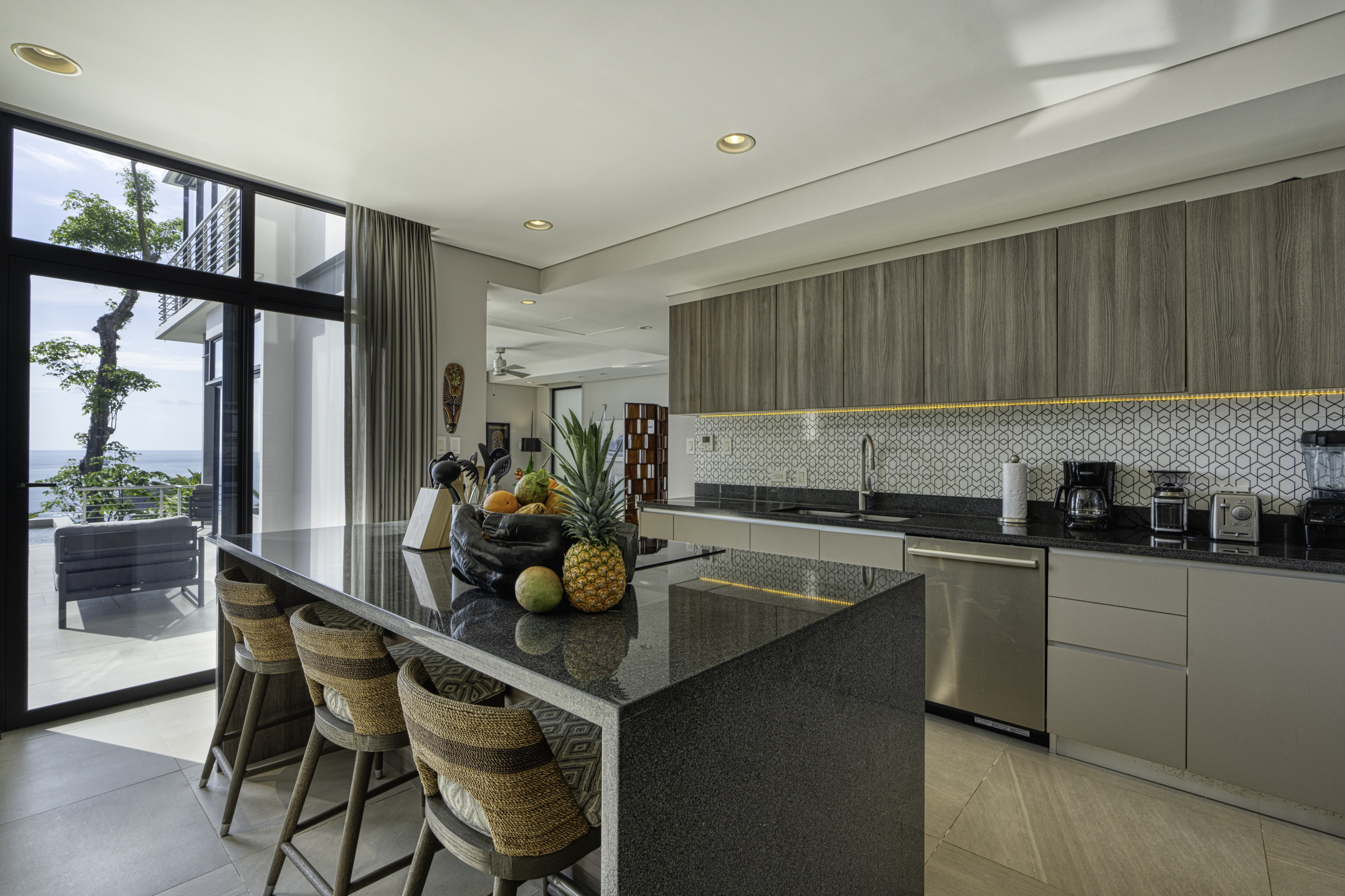 3 bed Single Family Homes For Sale in Dominical, Puntarenas - thumb 10