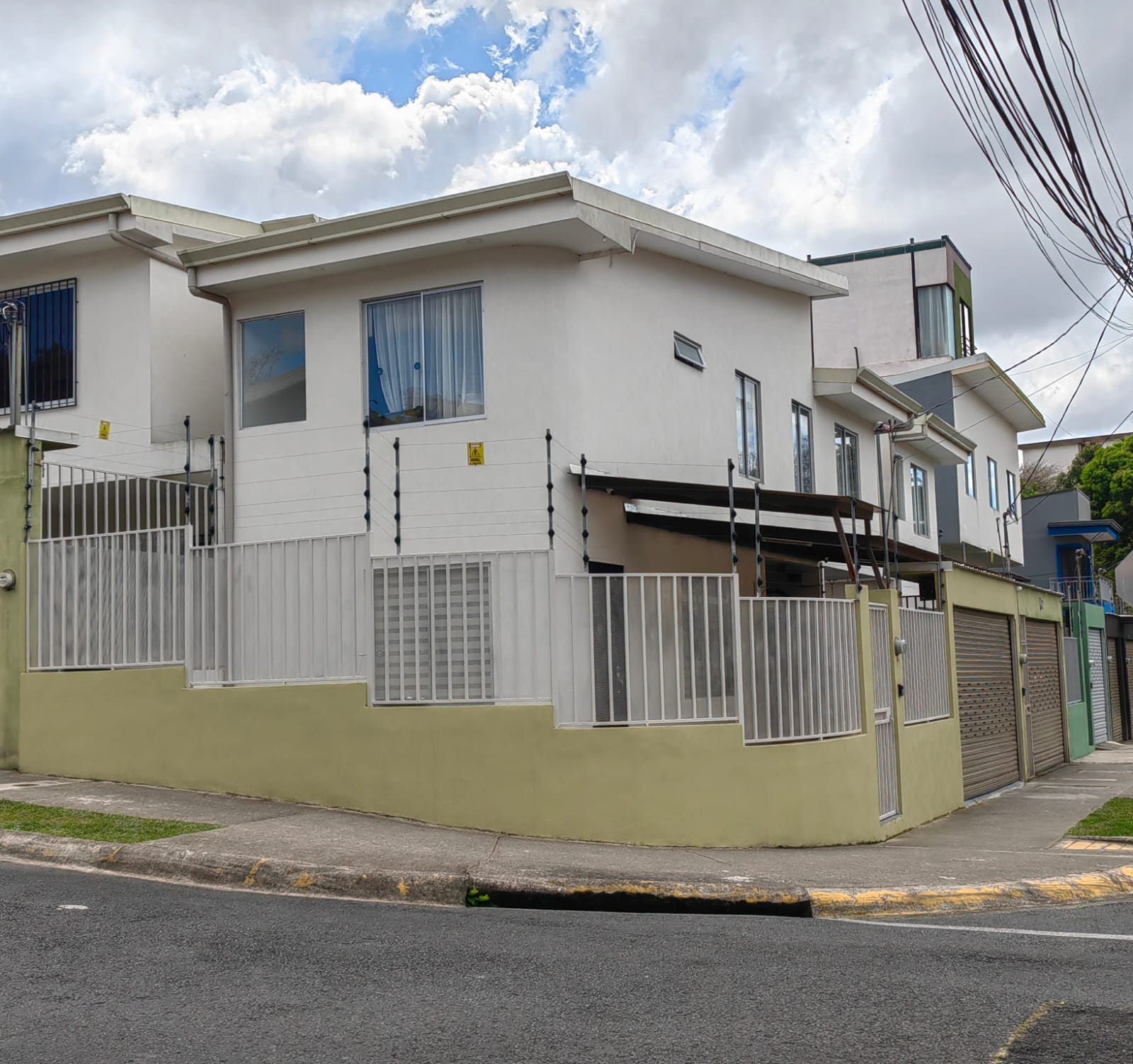 2 bed Single Family Homes For Sale in Granadilla, San Jose - thumb 1