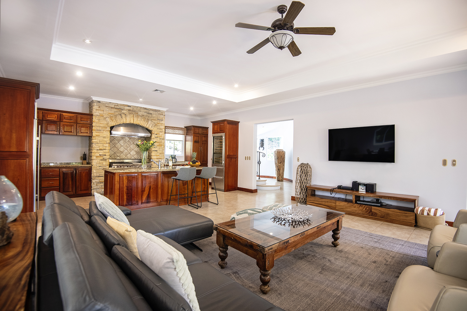 5 bed Single Family Homes For Sale in Los Suenos, Puntarenas - thumb 16