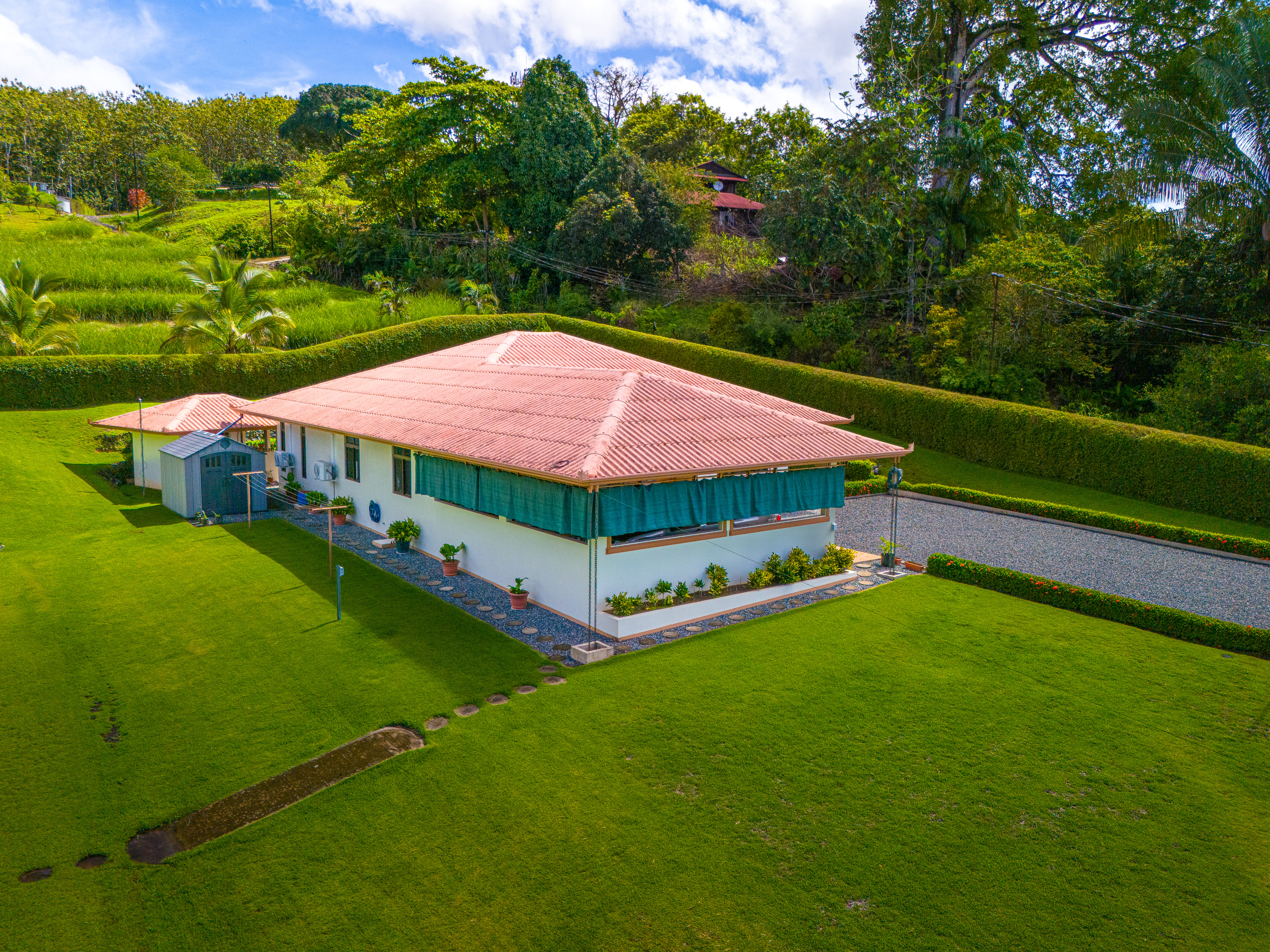 3 bed Single Family Homes For Sale in Ojochal, Puntarenas - thumb 3