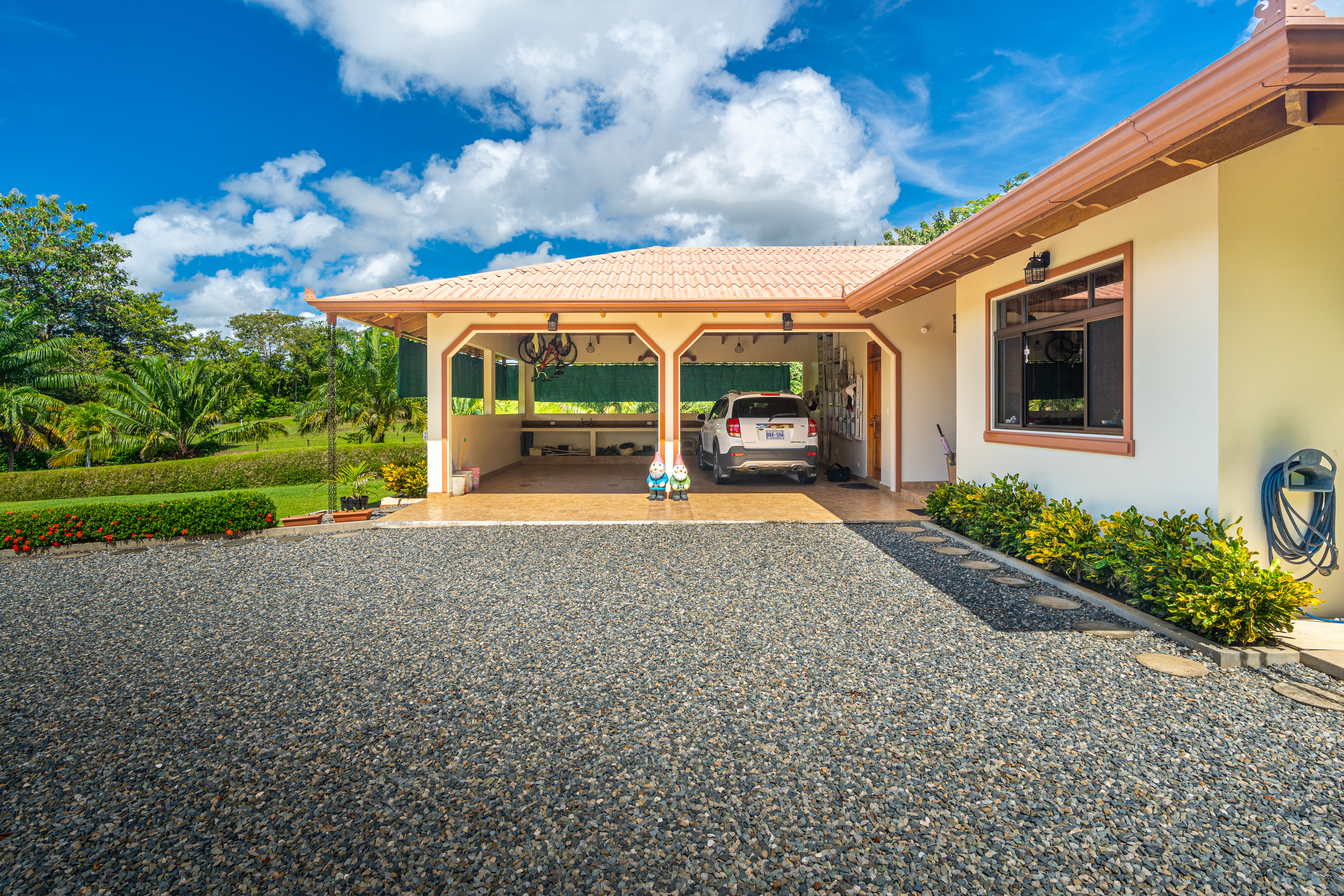 3 bed Single Family Homes For Sale in Ojochal, Puntarenas - thumb 4