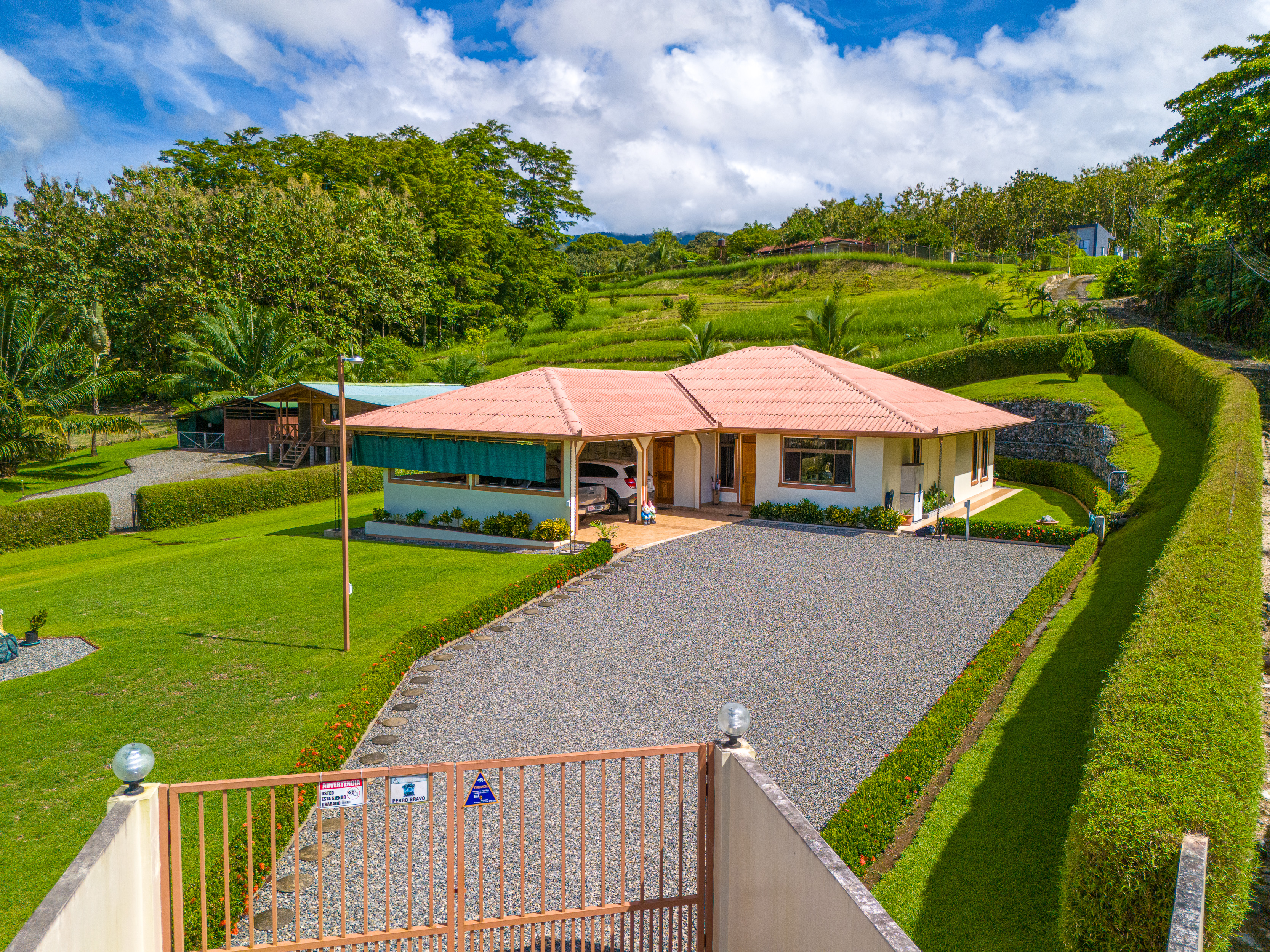 3 bed Single Family Homes For Sale in Ojochal, Puntarenas - thumb 1