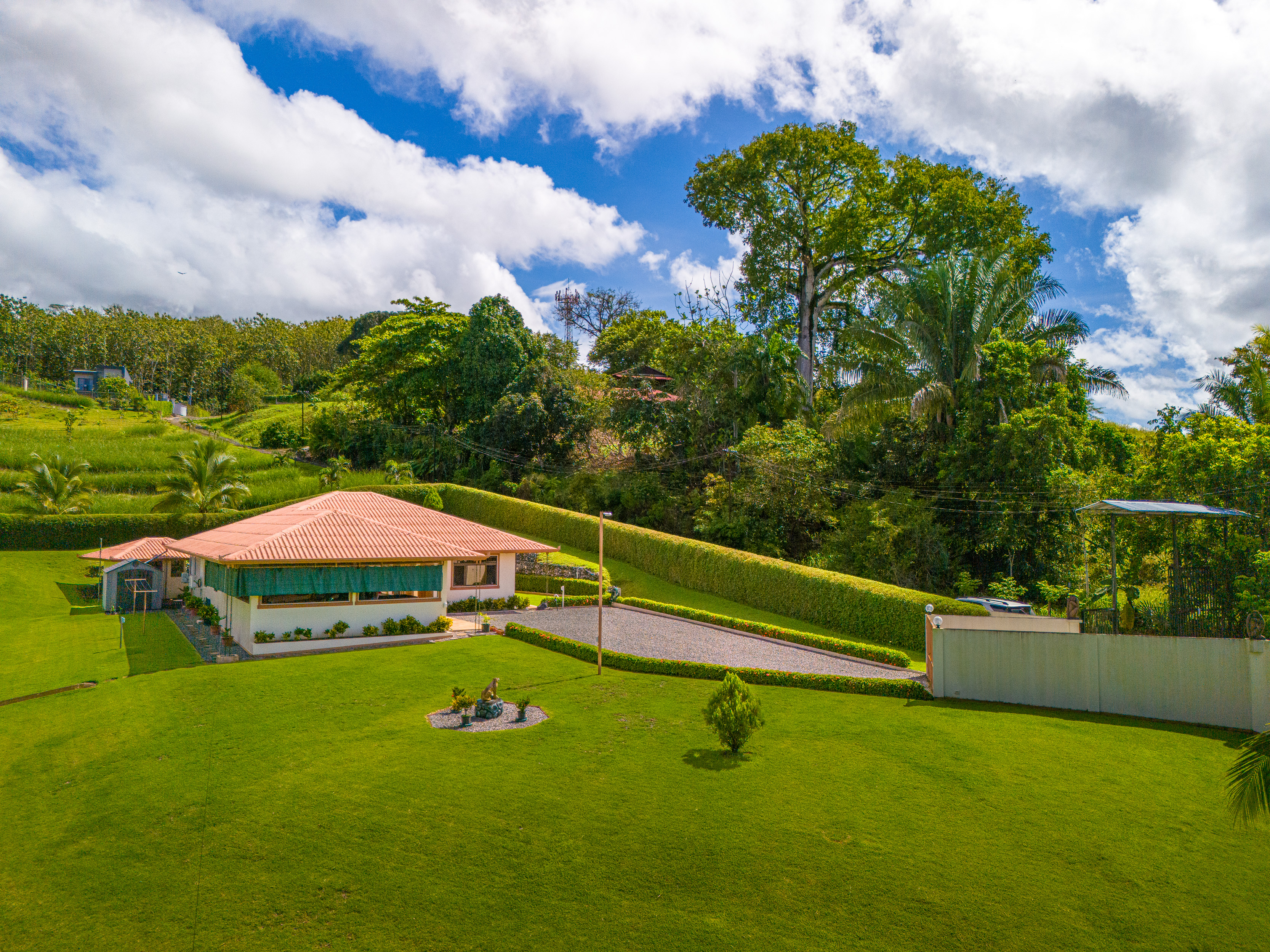 3 bed Single Family Homes For Sale in Ojochal, Puntarenas - thumb 9