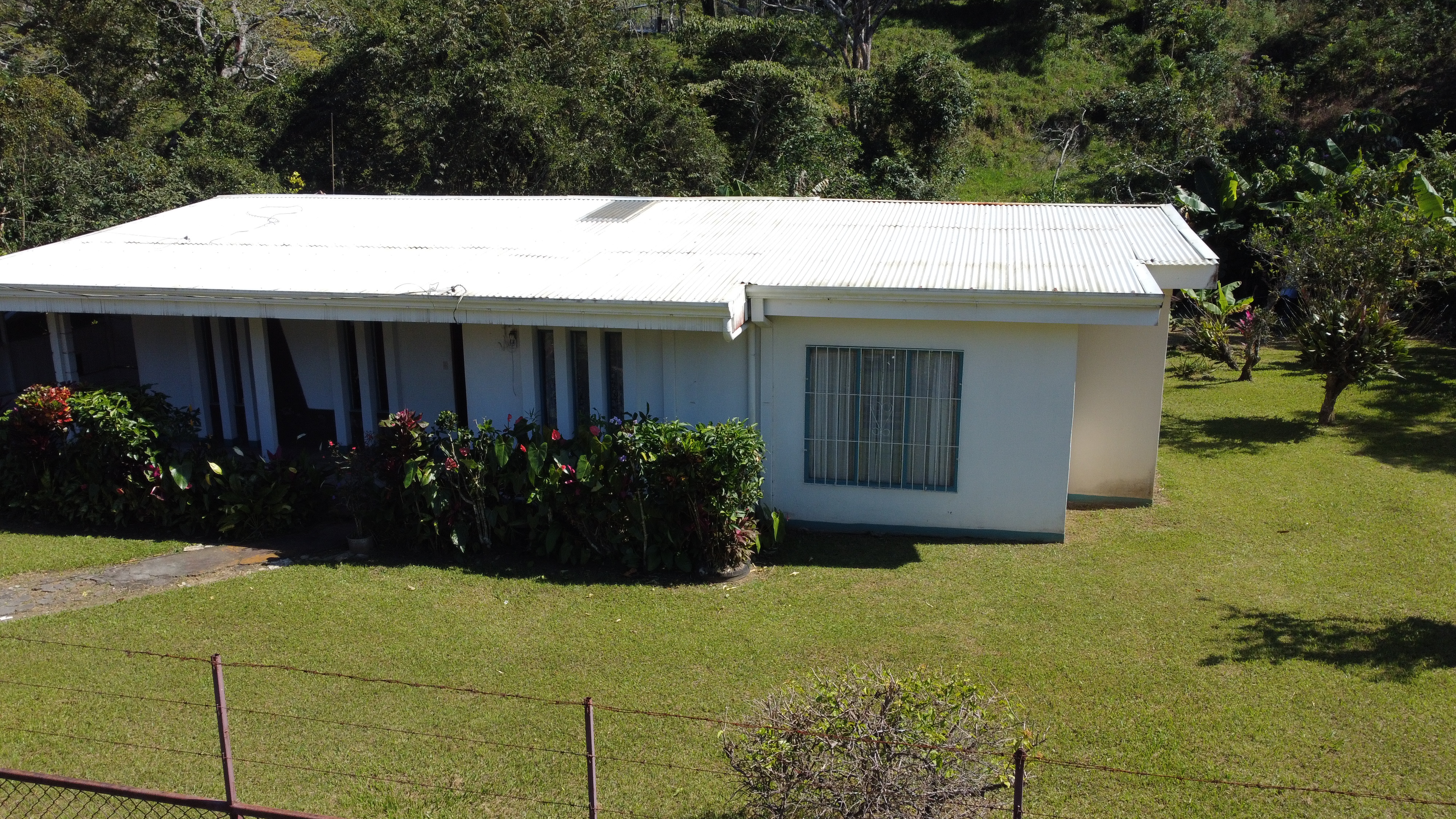 3 bed Single Family Homes For Sale in Atenas, Alajuela - thumb 4