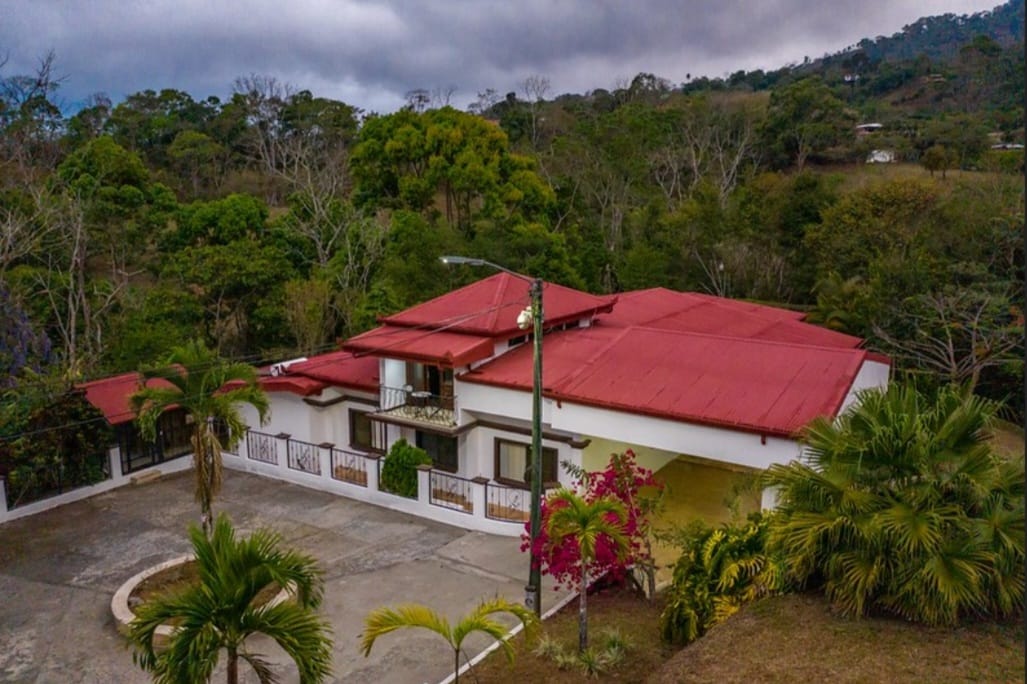 4 bed Single Family Homes For Sale in Puriscal, San Jose - thumb 7